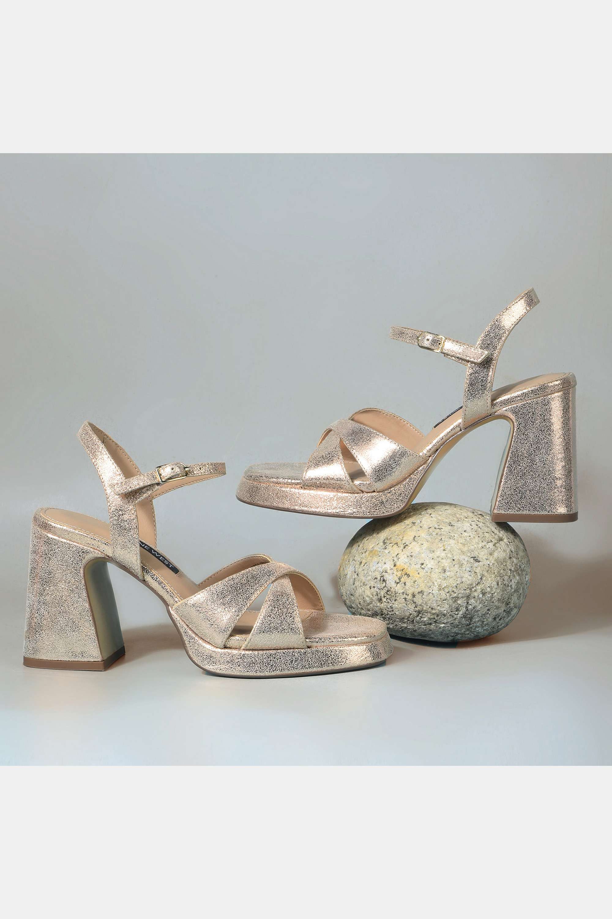 Ezra-Synthetic-Buckle-Women-s-Casual-Wear-Sandals