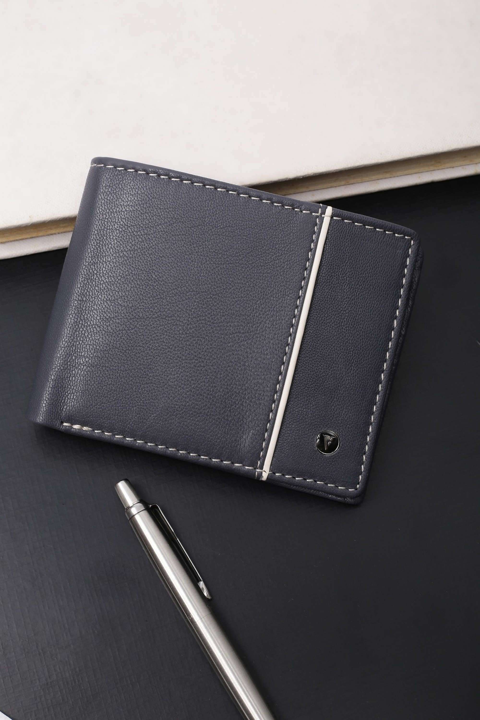 Leather-Men-Casual-Wear-Wallet