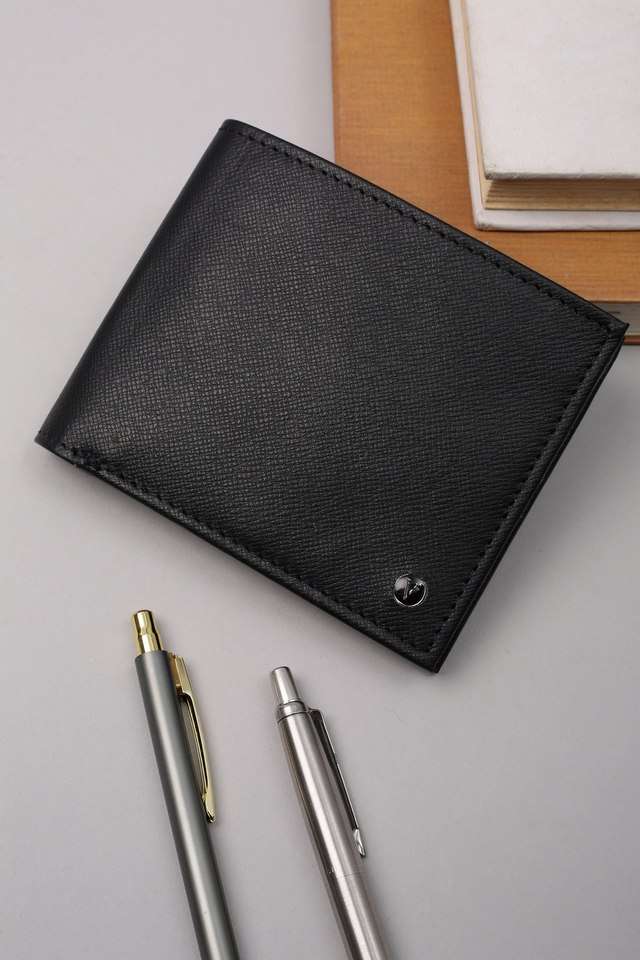 Textured-Leather-Men-s-Formal-Bi-Fold-Wallet