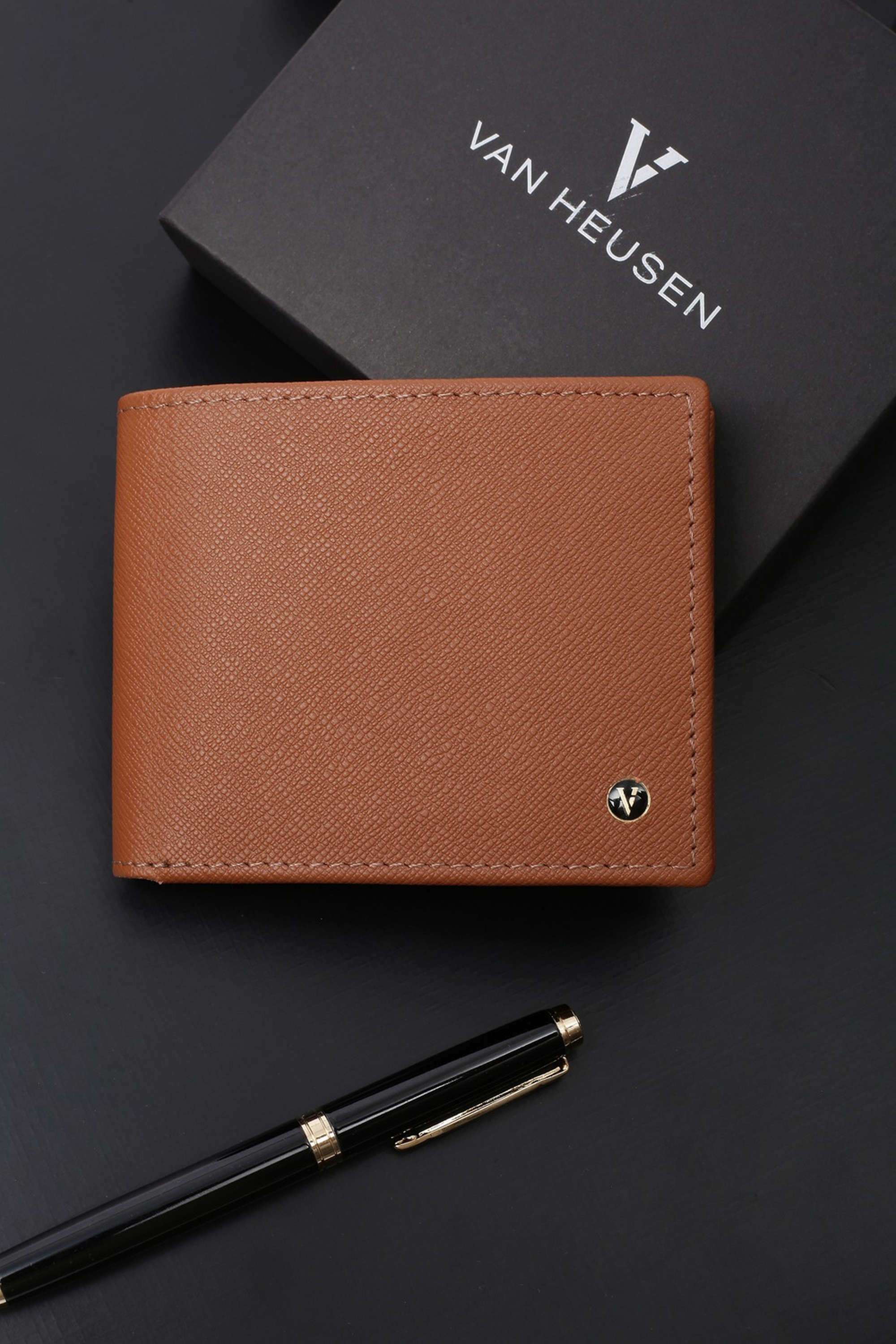 Leather-Men-Casual-Wear-Wallet