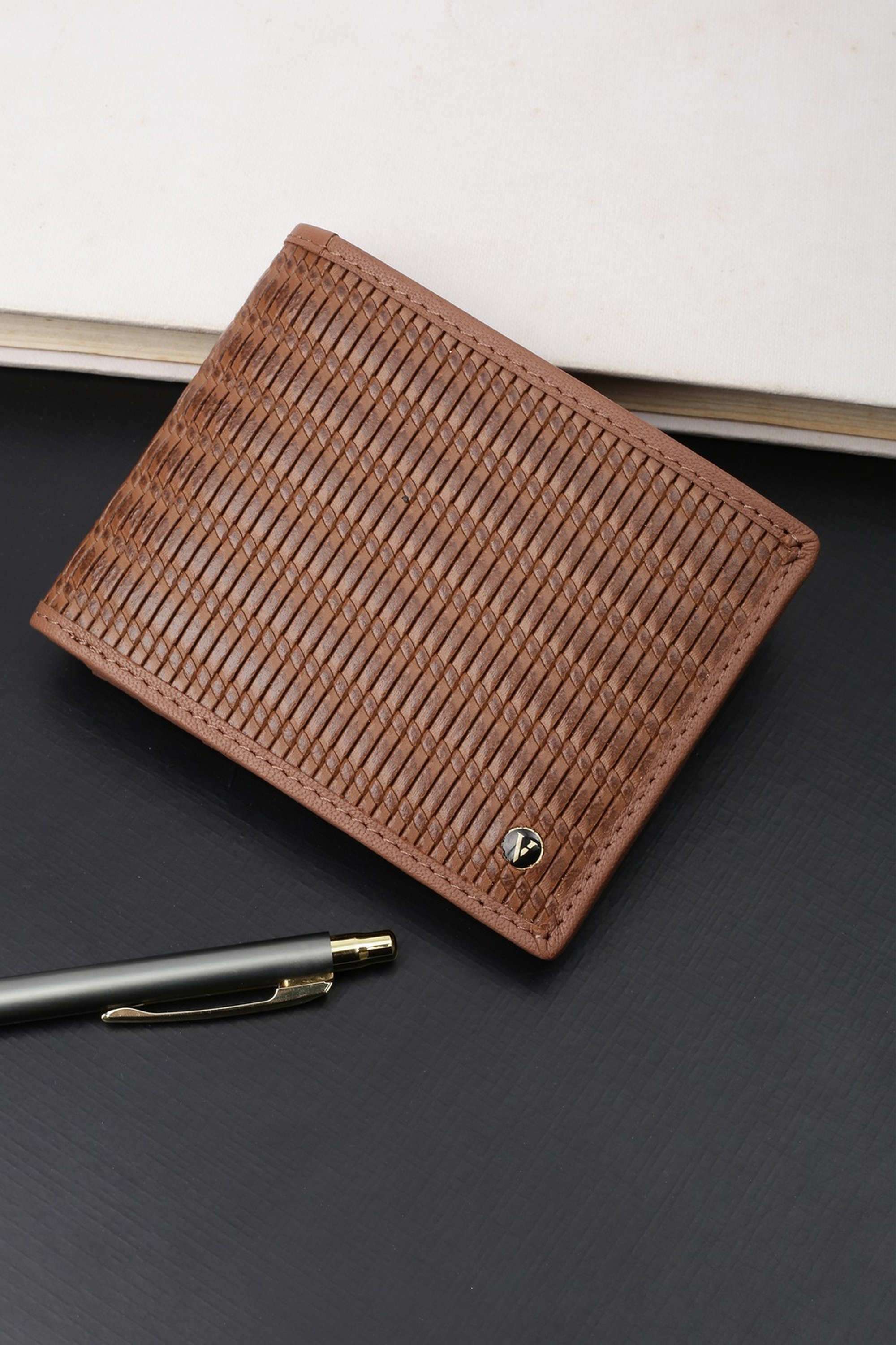 Leather-Men-Formal-Wear-Wallet