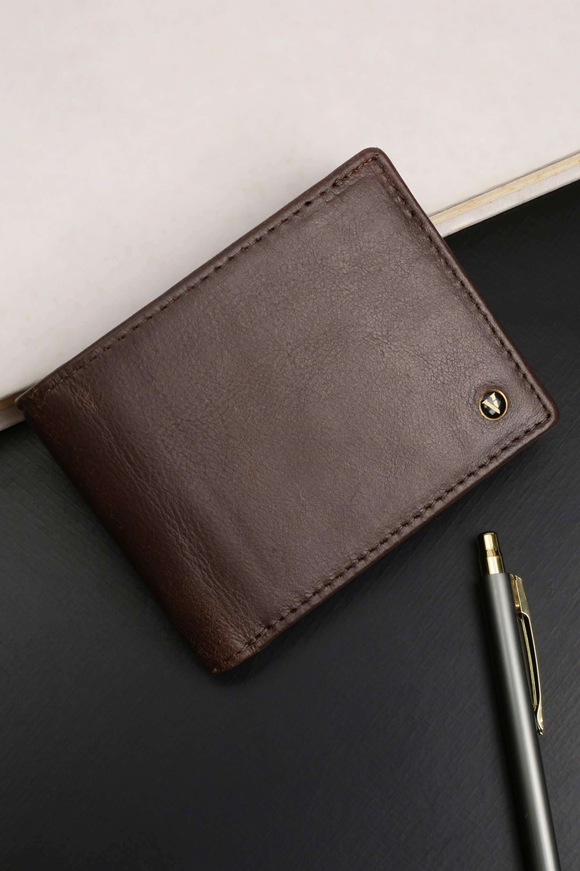 Leather-Men-Formal-Wear-Wallet