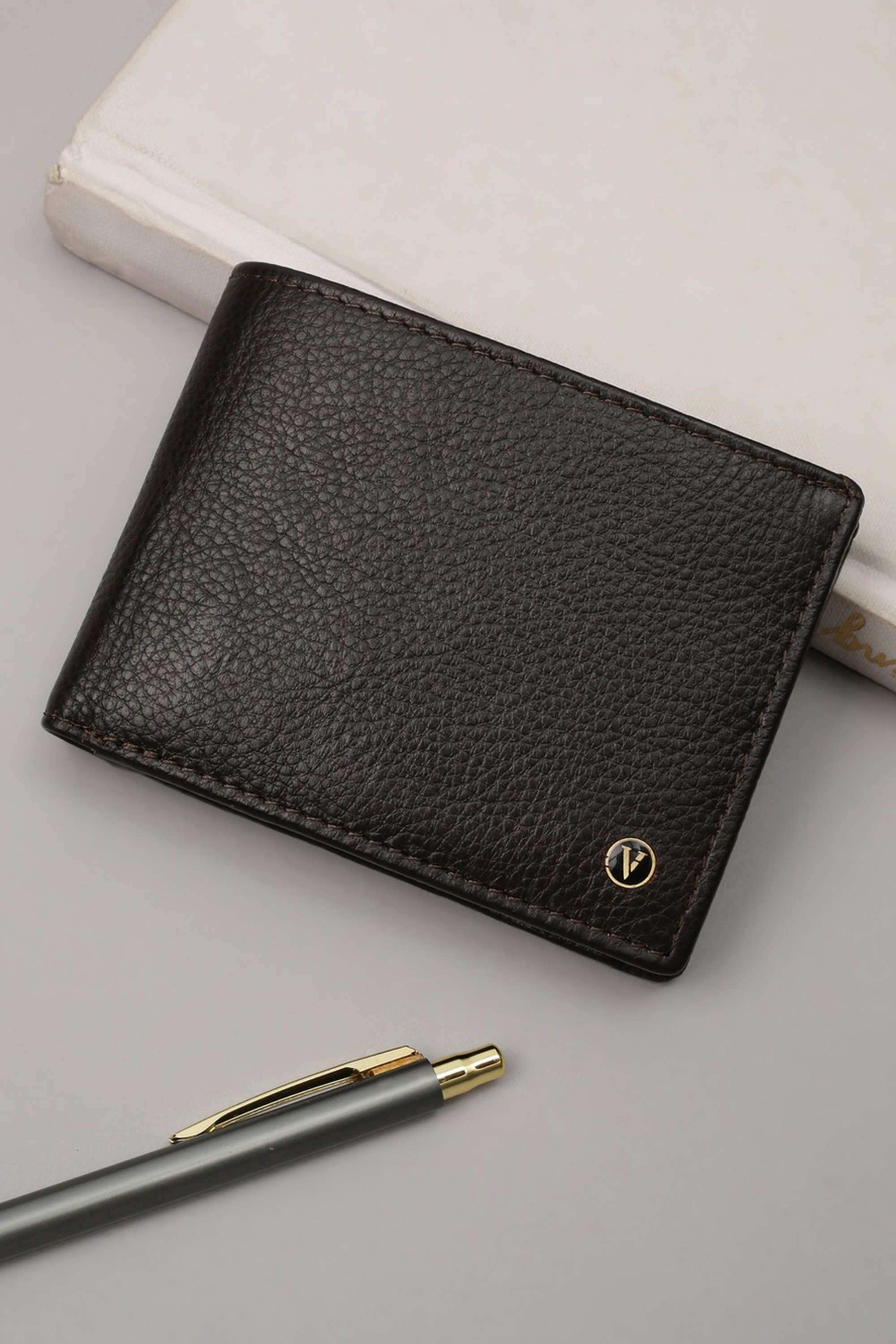 Leather-Men-Casual-Wear-Wallet