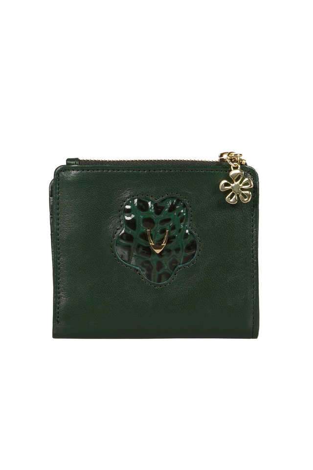 Jeju---W2-Pure-Leather-Button-Closure-Women-s-Wallet