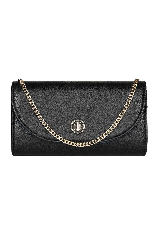 Pebbled-Textured-With-Flap-Wallet-With-Sling