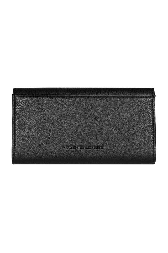 Pebbled-Textured-With-Flap-Wallet-With-Sling