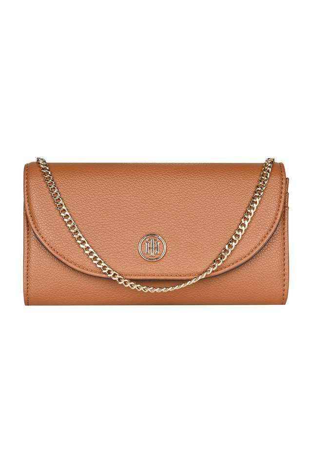 Pebbled-Textured-With-Flap-Wallet-With-Sling