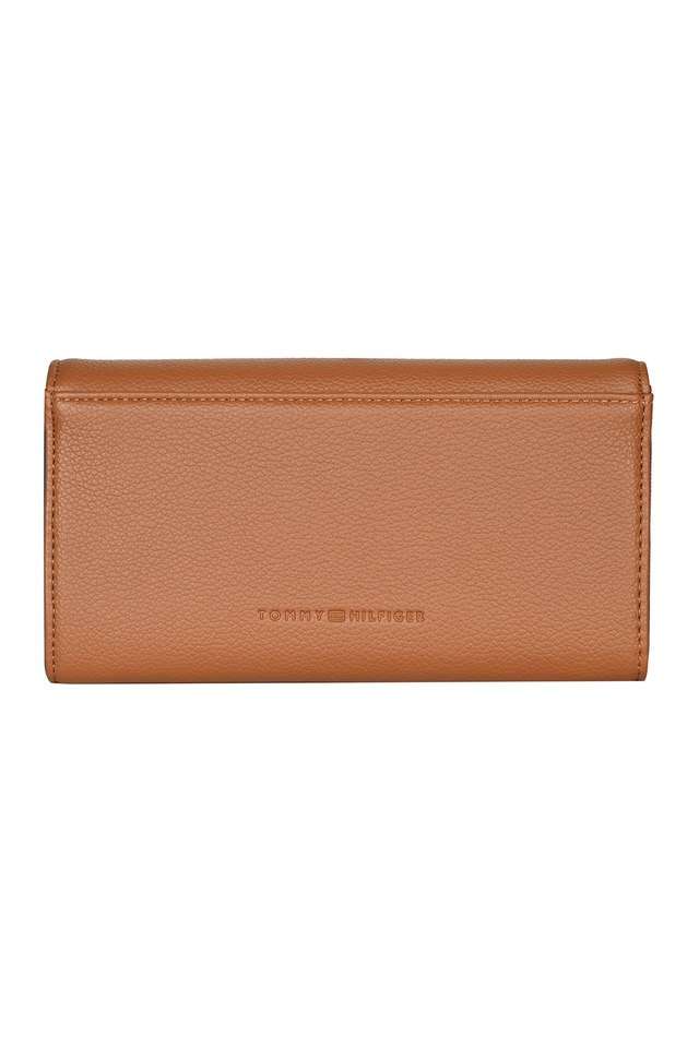 Pebbled-Textured-With-Flap-Wallet-With-Sling