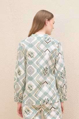 Geometric-Print-Mandarin-Collar-Blended-Fabric-Women-s-Casual-Wear-Shirt