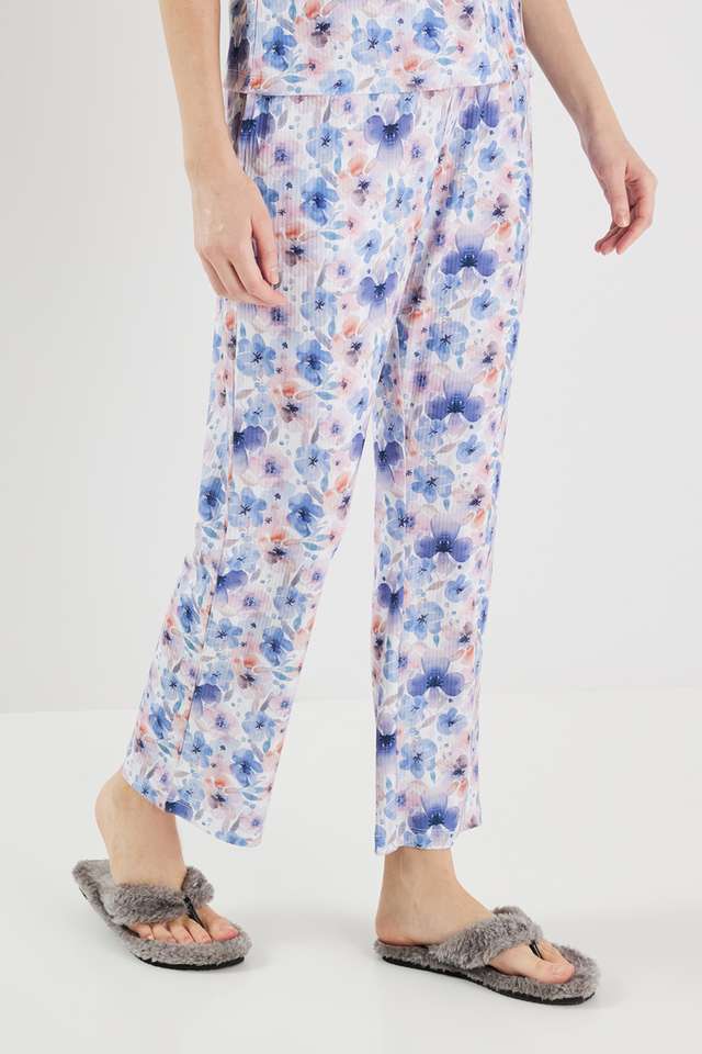 Printed-Blended-Fabric-Regular-Fit-Women-s-Pyjamas
