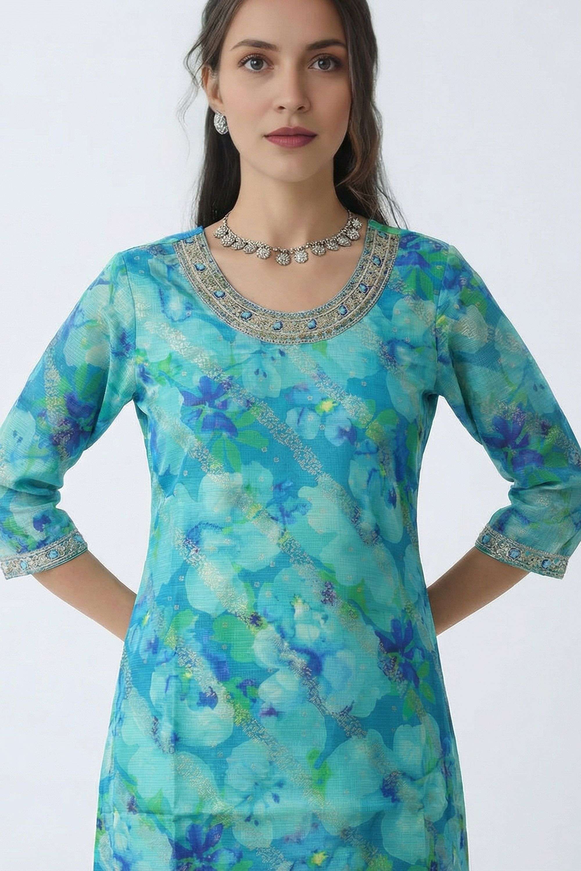 Floral-Blended-Fabric-Round-Neck-Women-Fusion-Wear-Kurta