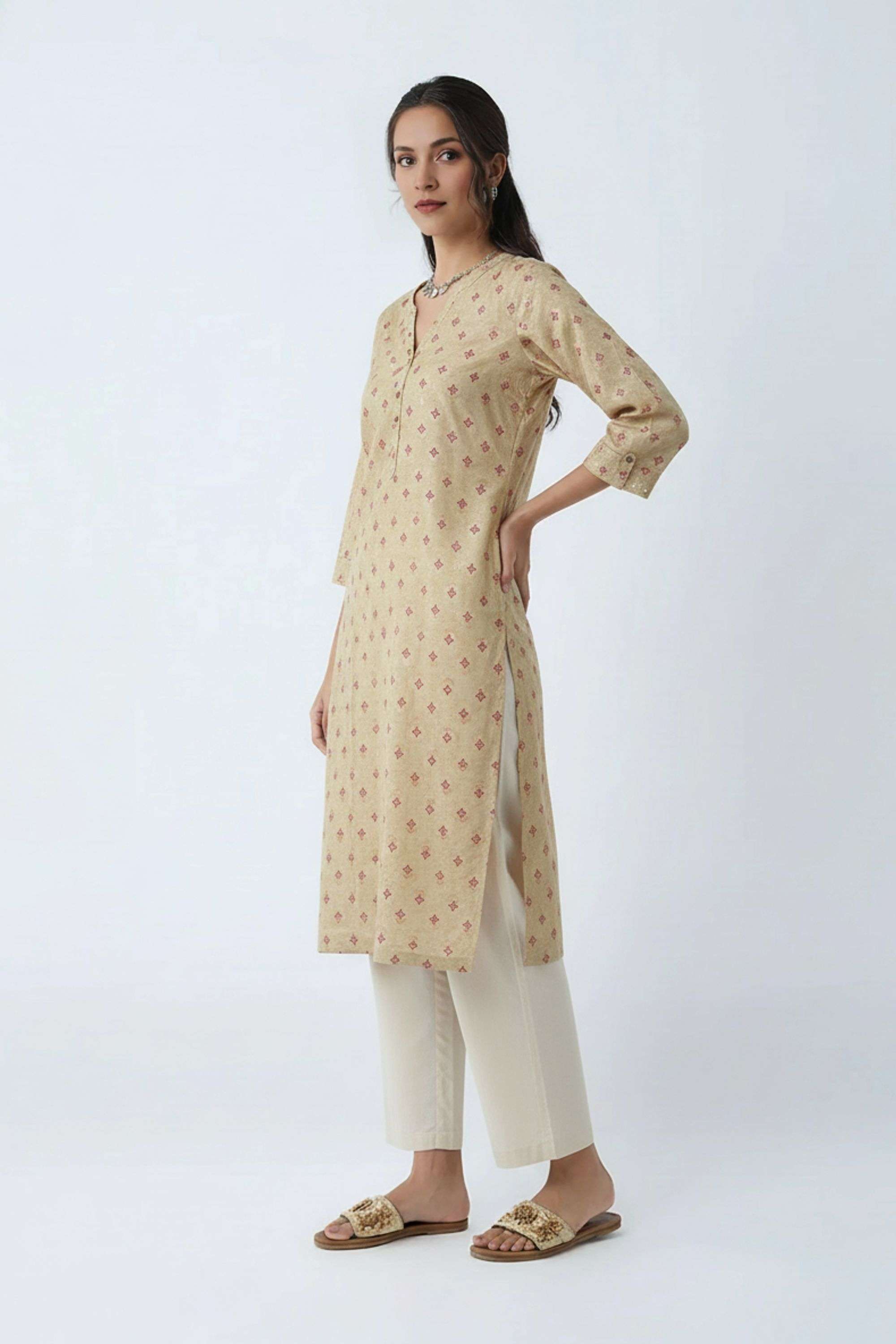 Solid-Blended-Fabric-Regular-Fit-Festive-Wear-Women-Kurta