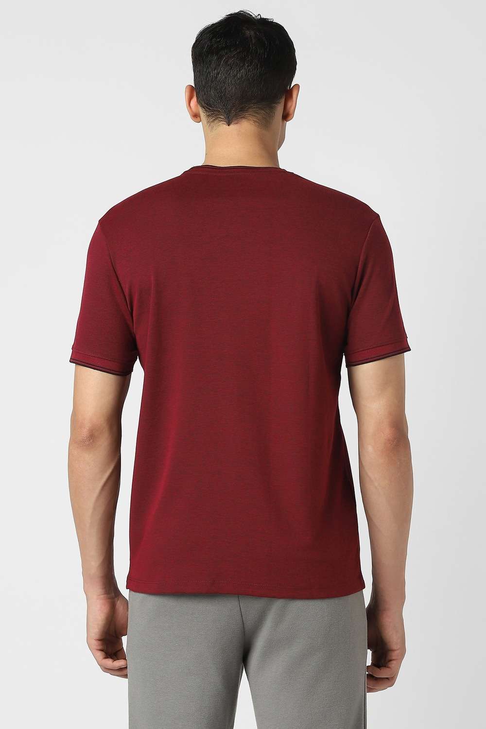 Solid-Blended-Fabric-Regular-Fit-Men-T-Shirt