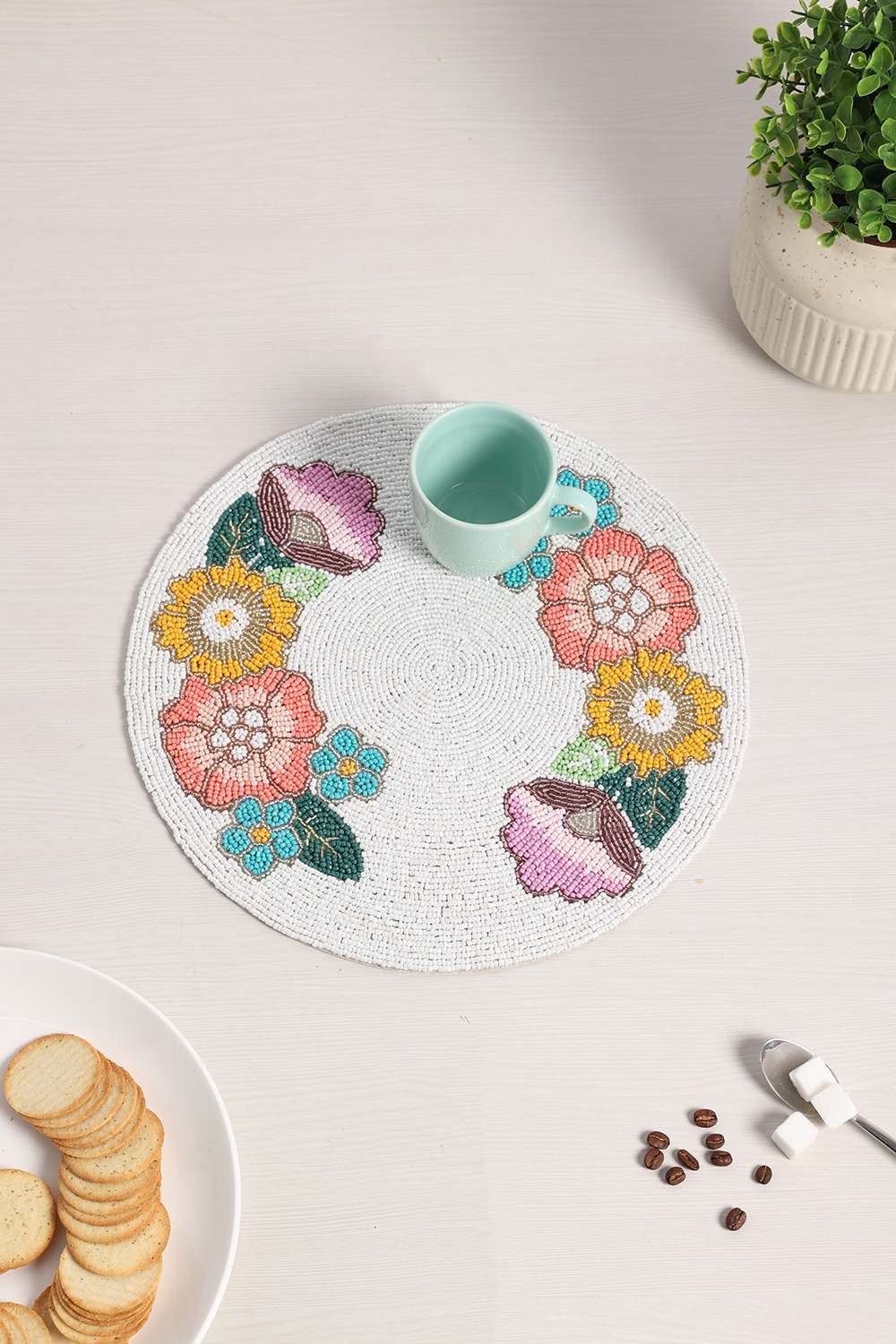 Po-Early-Spring-Beaded-Floral-Mat-Wht-32Cm