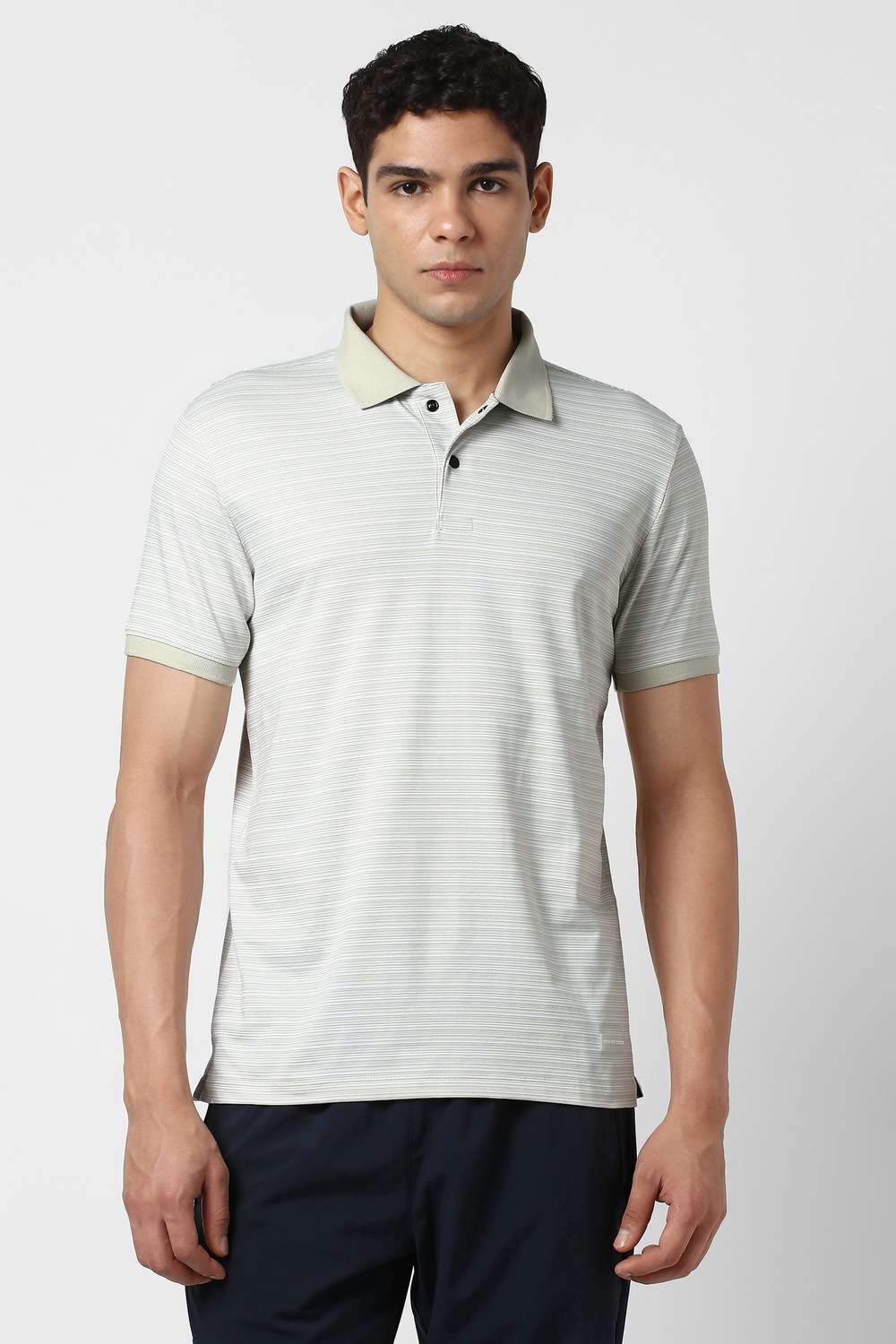 Solid-Blended-Fabric-Regular-Fit-Men-T-Shirt