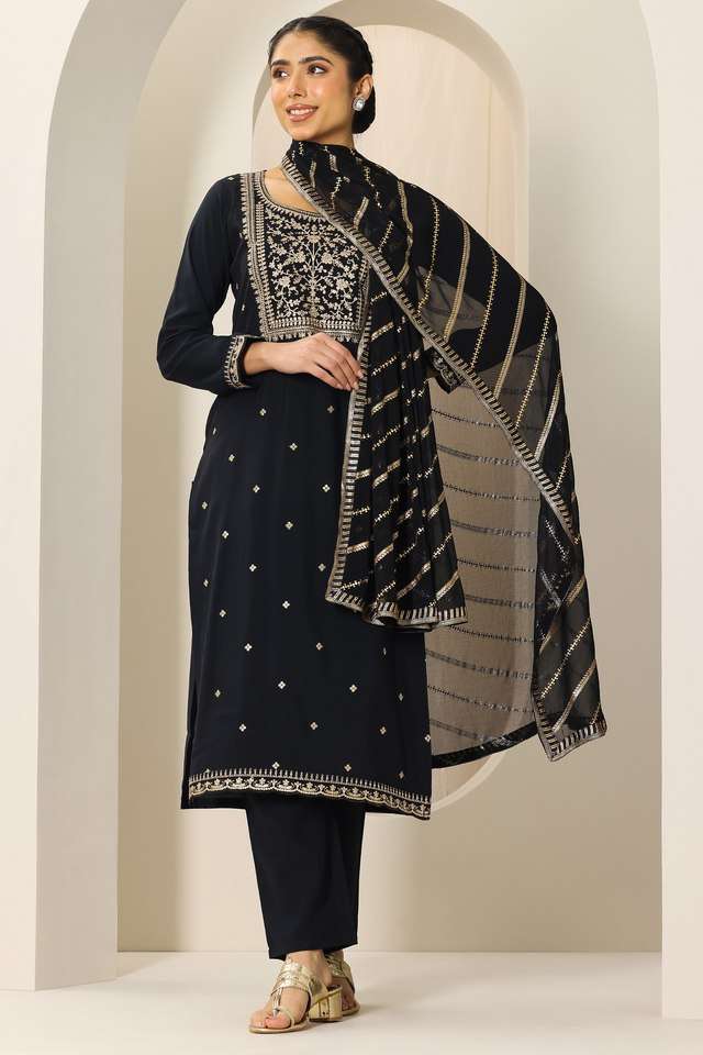 Embroidered-Blended-Fabric-Straight-Fit-Women-s-Kurta-Set