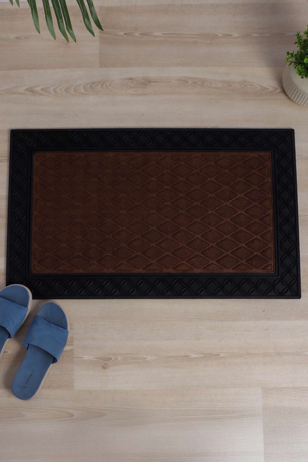 Natura-Diamond-Pp-Taupe-Doormat-45X75Cm
