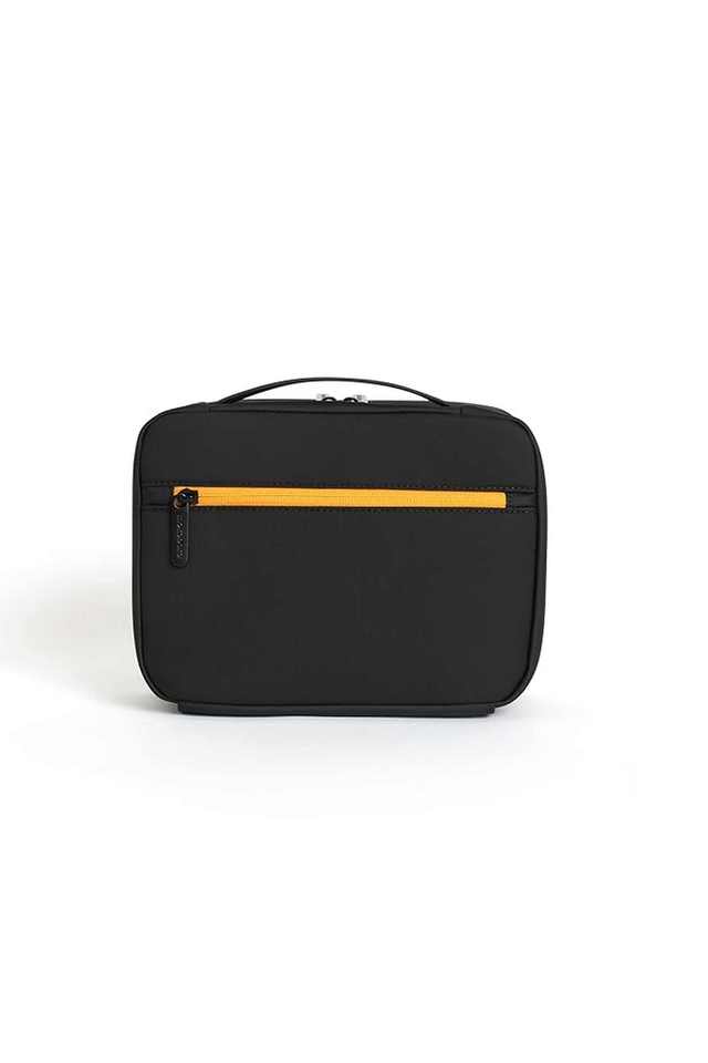 The-Hanging-Women-s-Toiletry-Bag