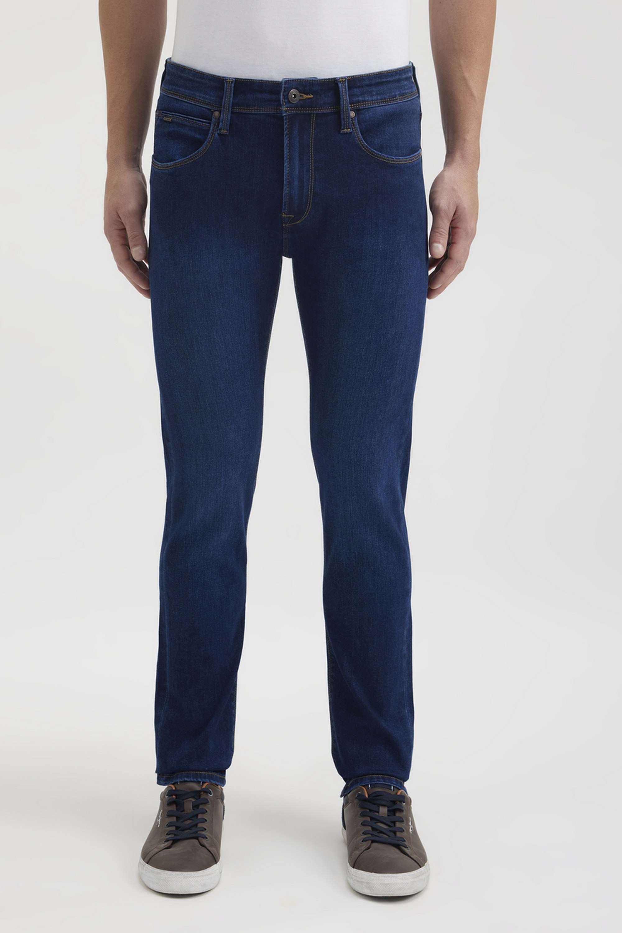 Light-Wash-Blended-Fabric-Slim-Fit-Men-s-Jeans