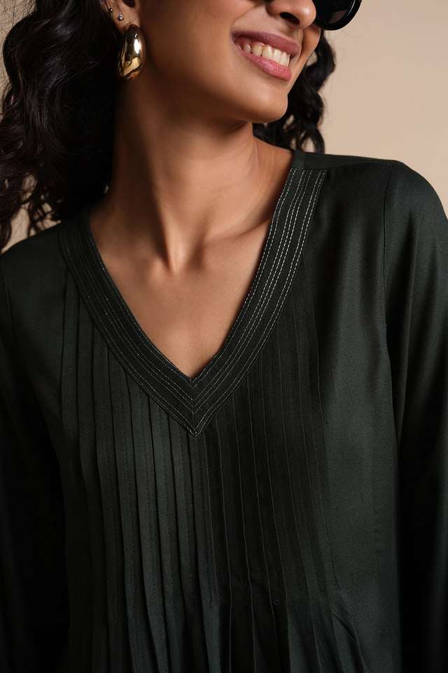 Solid-Viscose-V-Neck-Women-s-Casual-Wear-Kurta