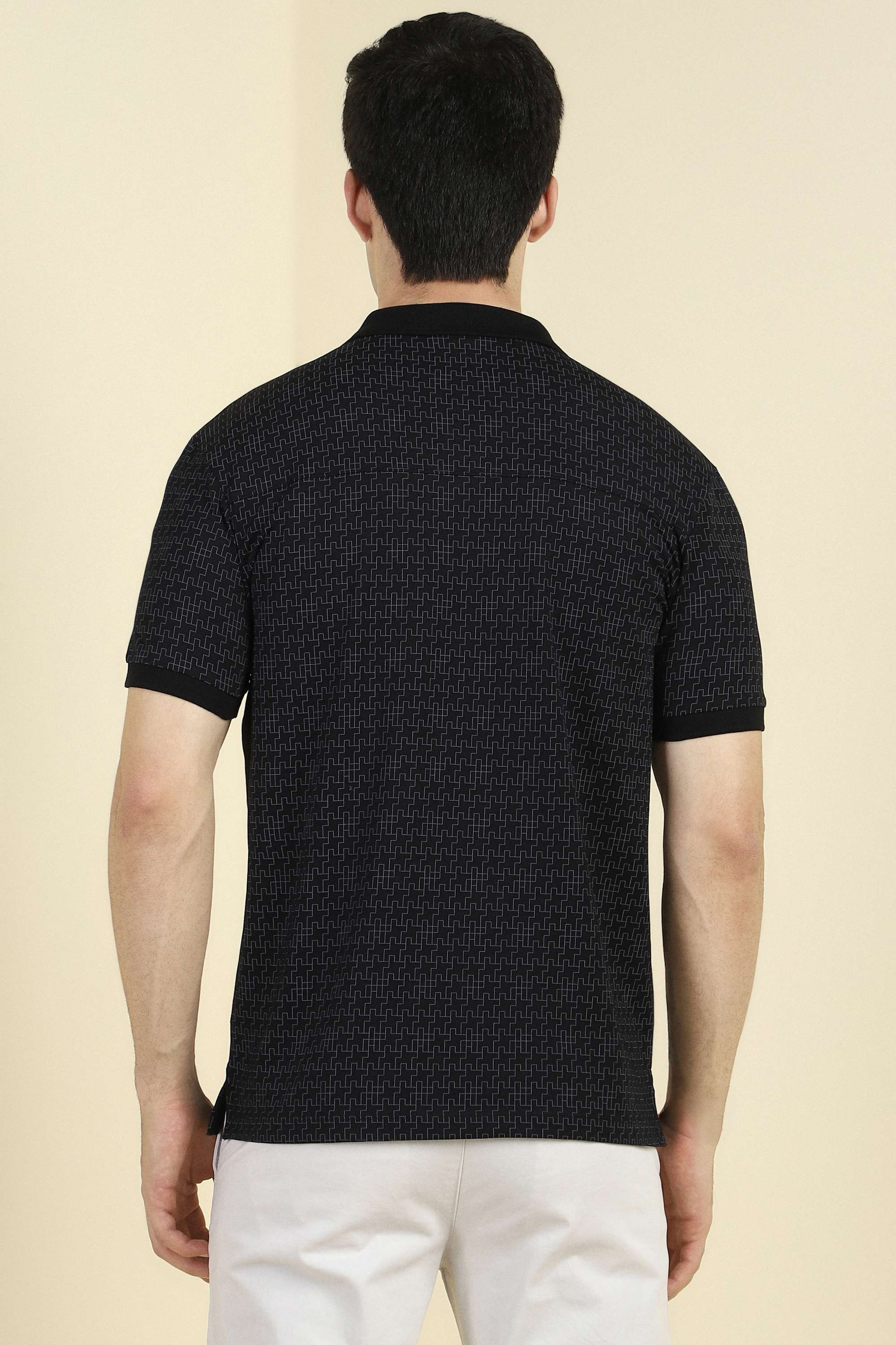 Solid-Blended-Fabric-Regular-Fit-Men-Polo-T-Shirt