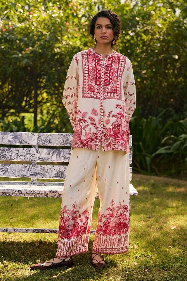 Katha-Printed-Full-Length-Linen-Knitted-Women-s-Kurta-Set