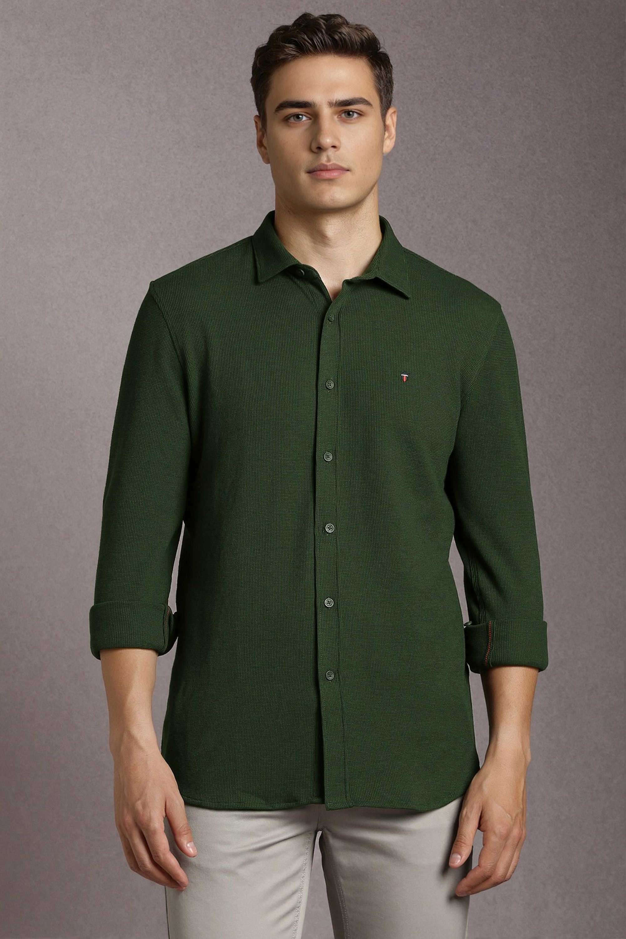 Textured-Polyester-Cotton-Slim-Fit-Men-s-Casual-Wear-Shirt