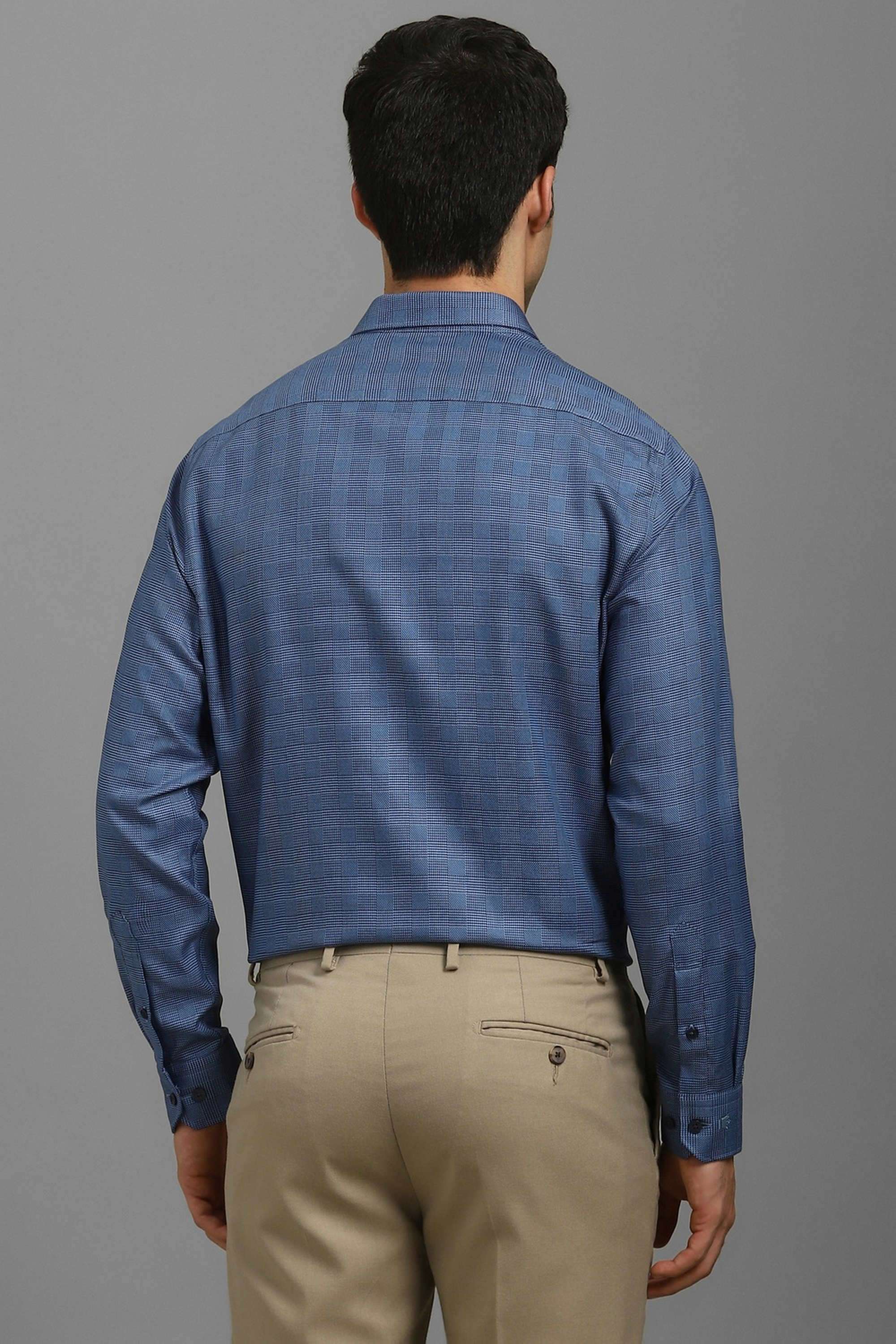 Textured-Polyester-Cotton-Regular-Fit-Men-s-Formal-Wear-Shirt