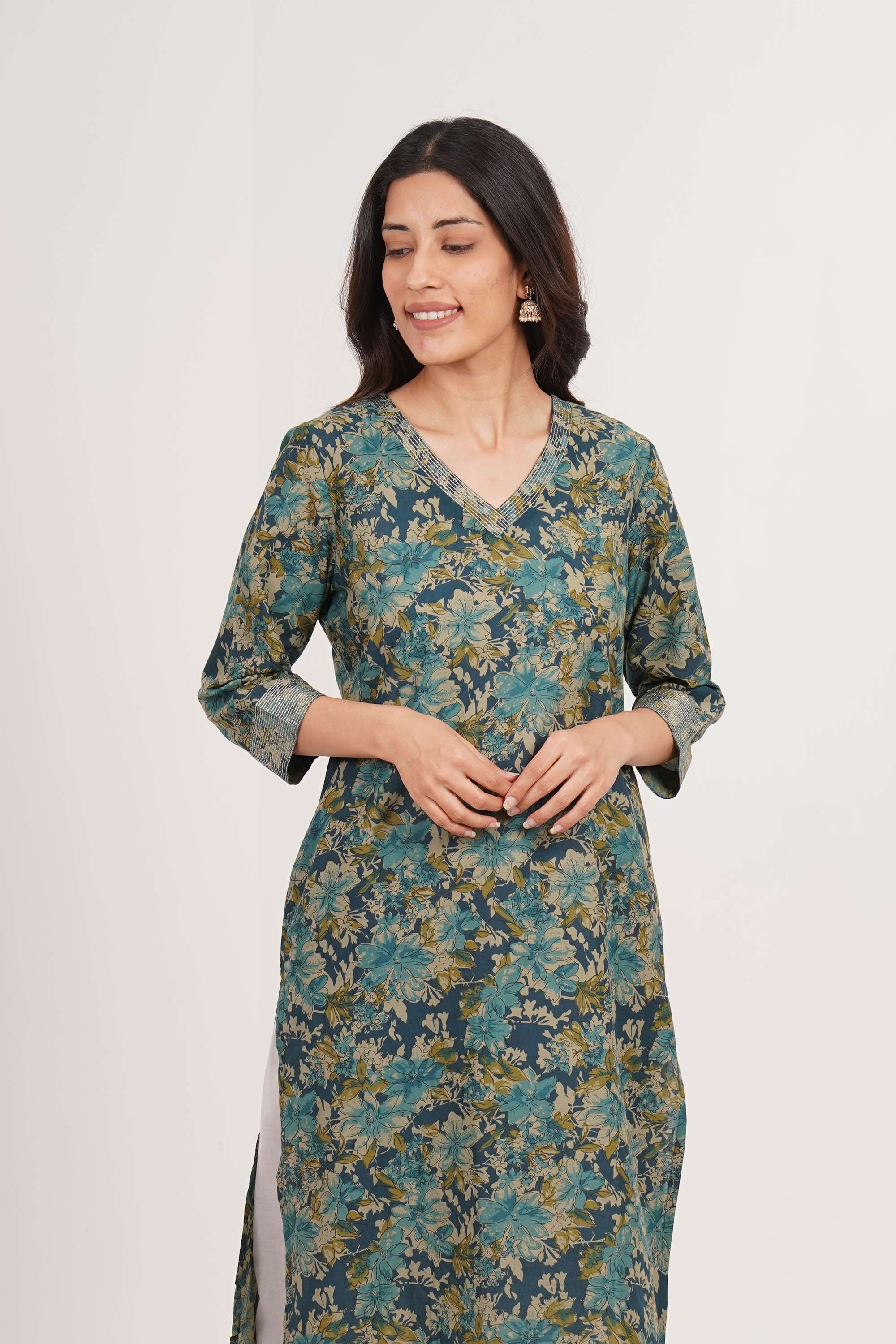 Printed-Cotton-V-Neck-Women-Kurta