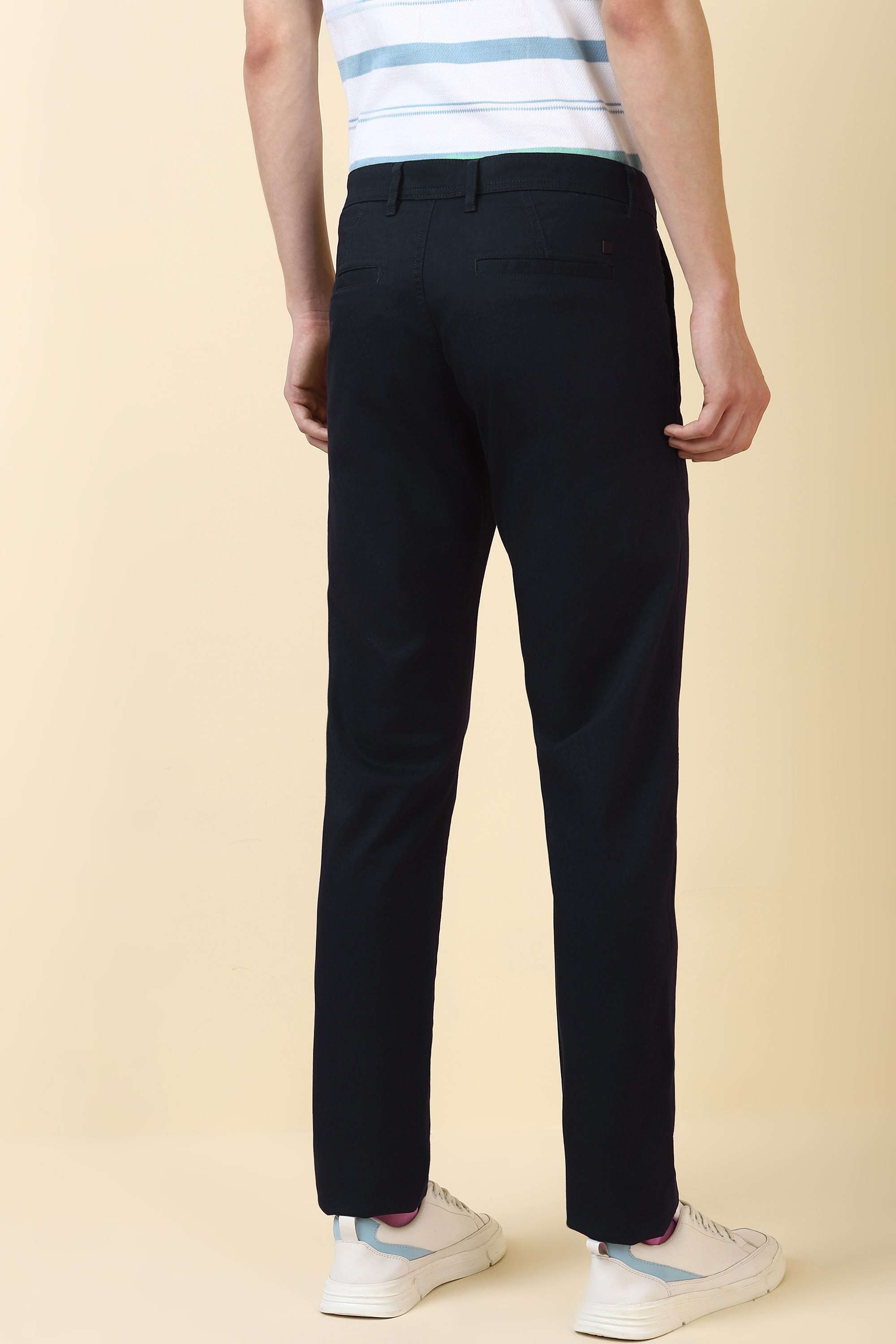 Textured-Cotton-Blend-Slim-Fit-Men-s-Trousers