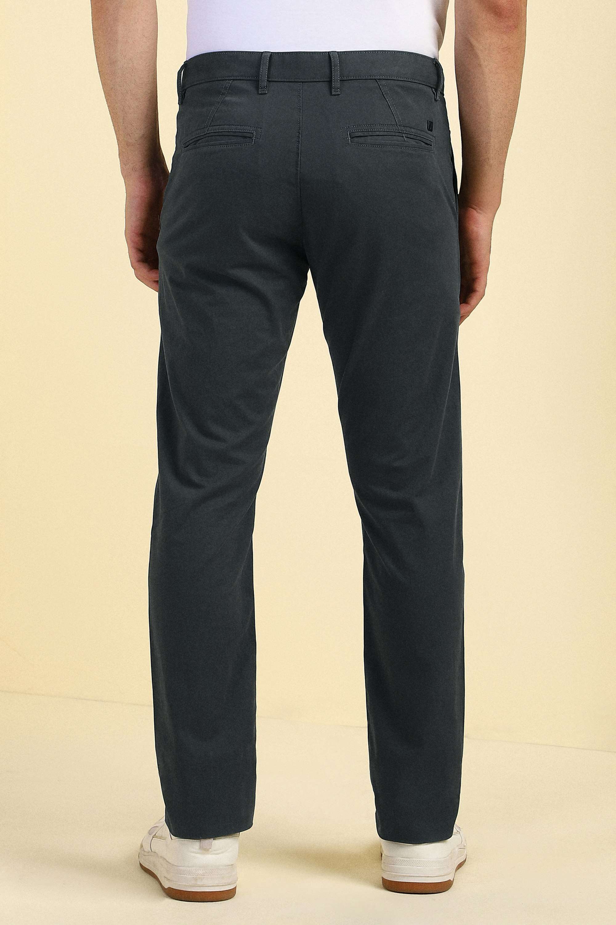 Textured-Cotton-Blend-Slim-Fit-Men-Trousers
