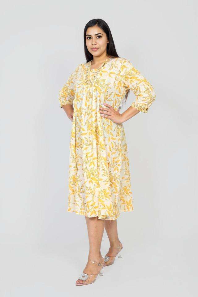 Plus-Size-Embroidered-Blended-Fabric-Round-Neck-Women-s-Casual-Wear-Kurta