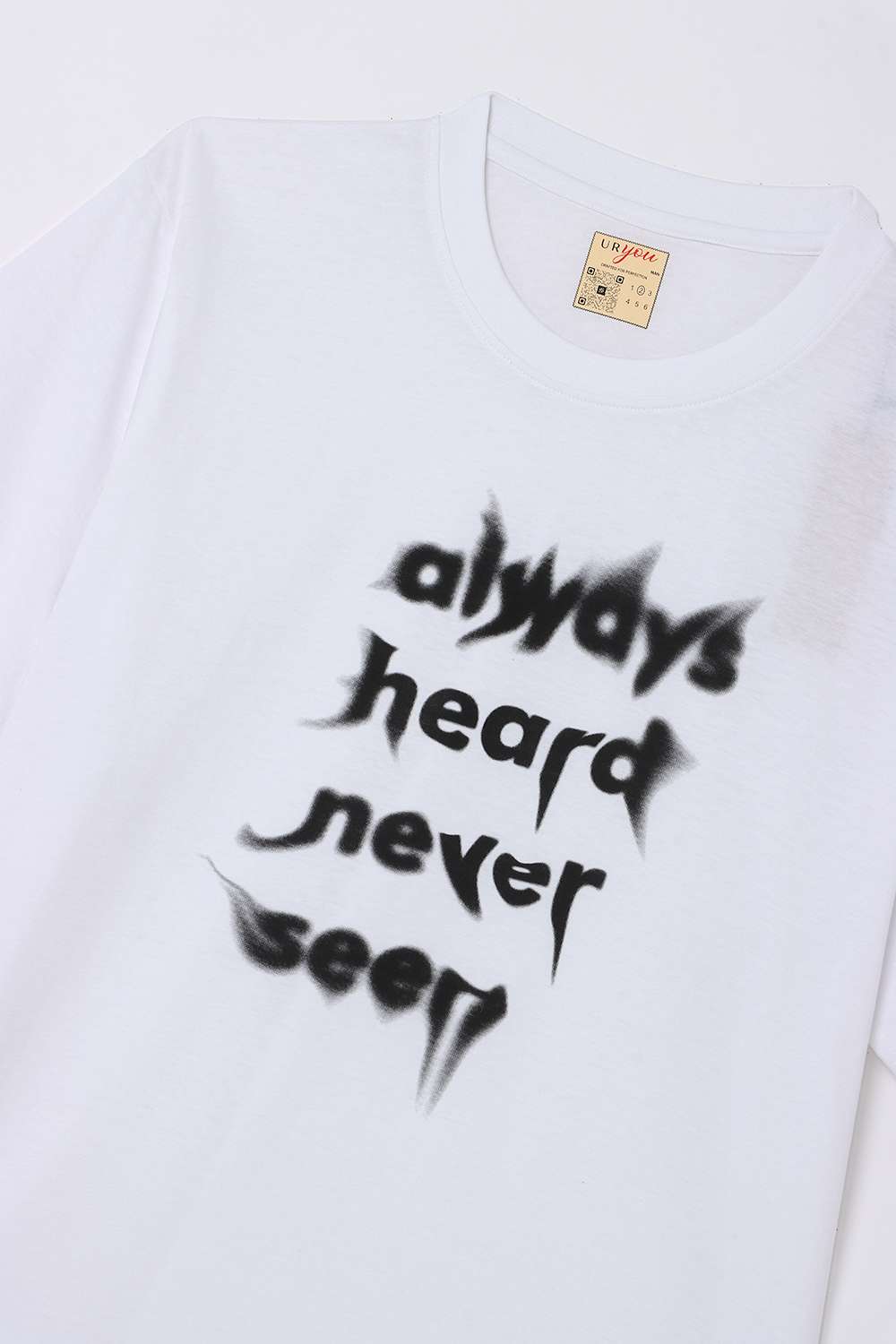 Solid-Blended-Fabric-Regular-Fit-Men-s-T-Shirt