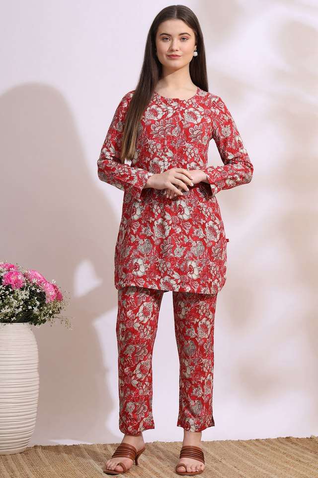 Floral-Viscose-Regular-Fit-Women-s-Kurti-And-Pants-Co-Ord-Set