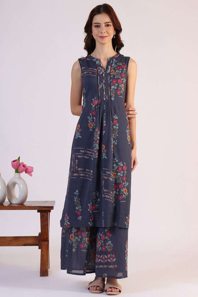 Floral-Blended-Fabric-Regular-Fit-Women-s-A-Line-Kurta-&-Parallel-Pants-Set