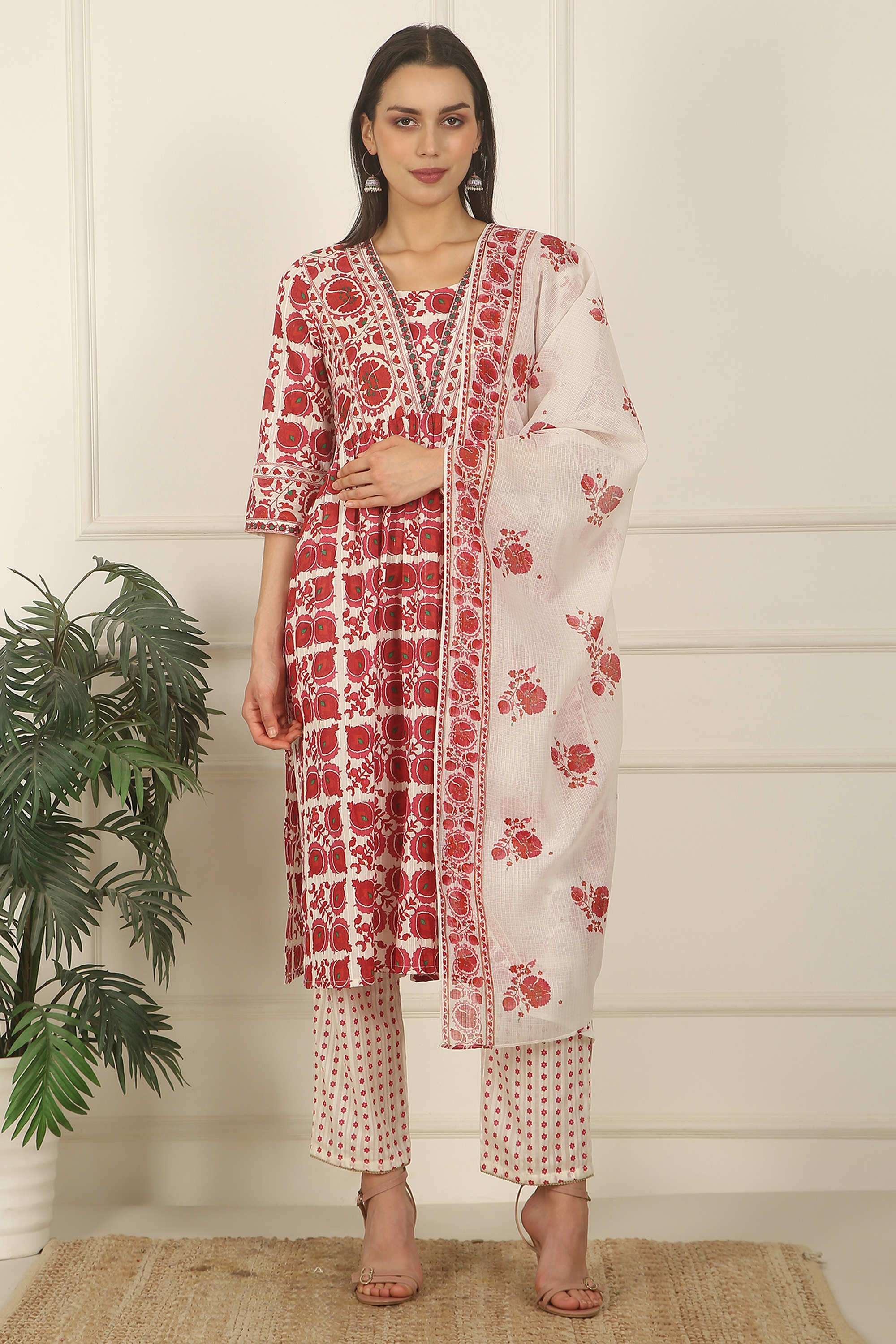 Floral-Above-Knee-Cotton-Blend-Woven-Women-s-Kurta-Set