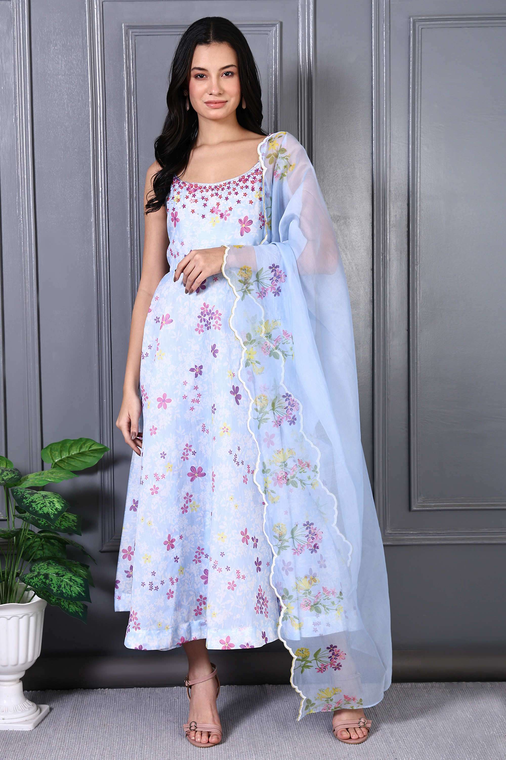 Floral-Full-Length-Polyester-Woven-Women-s-Kurta-Set