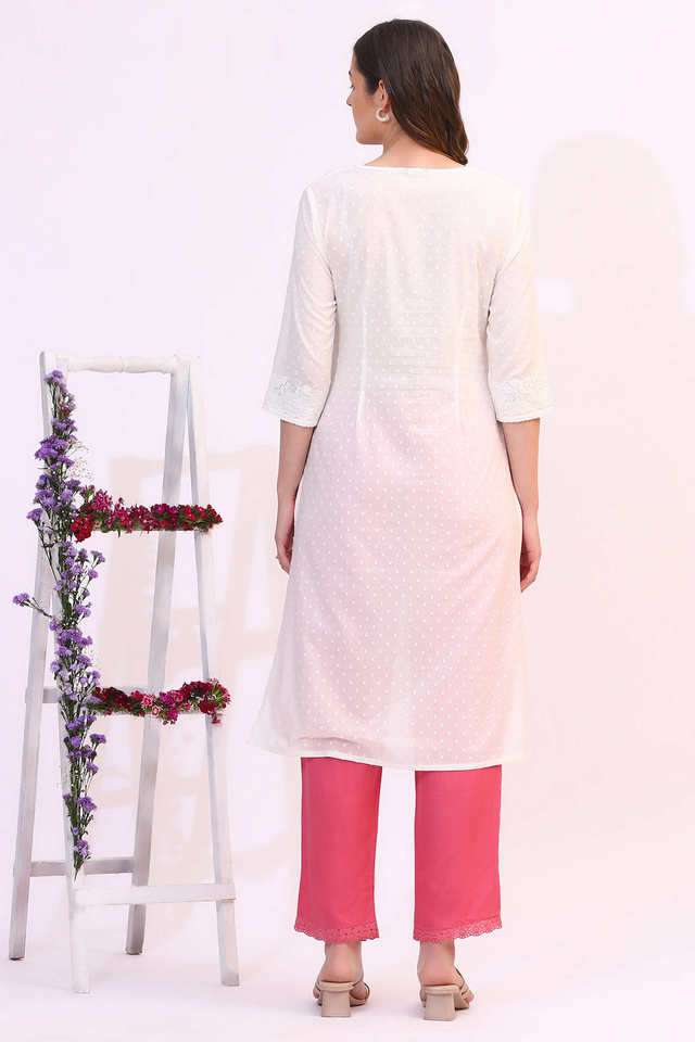 Embroidered-Cotton-V-Neck-Women-s-Festive-Wear-Kurta