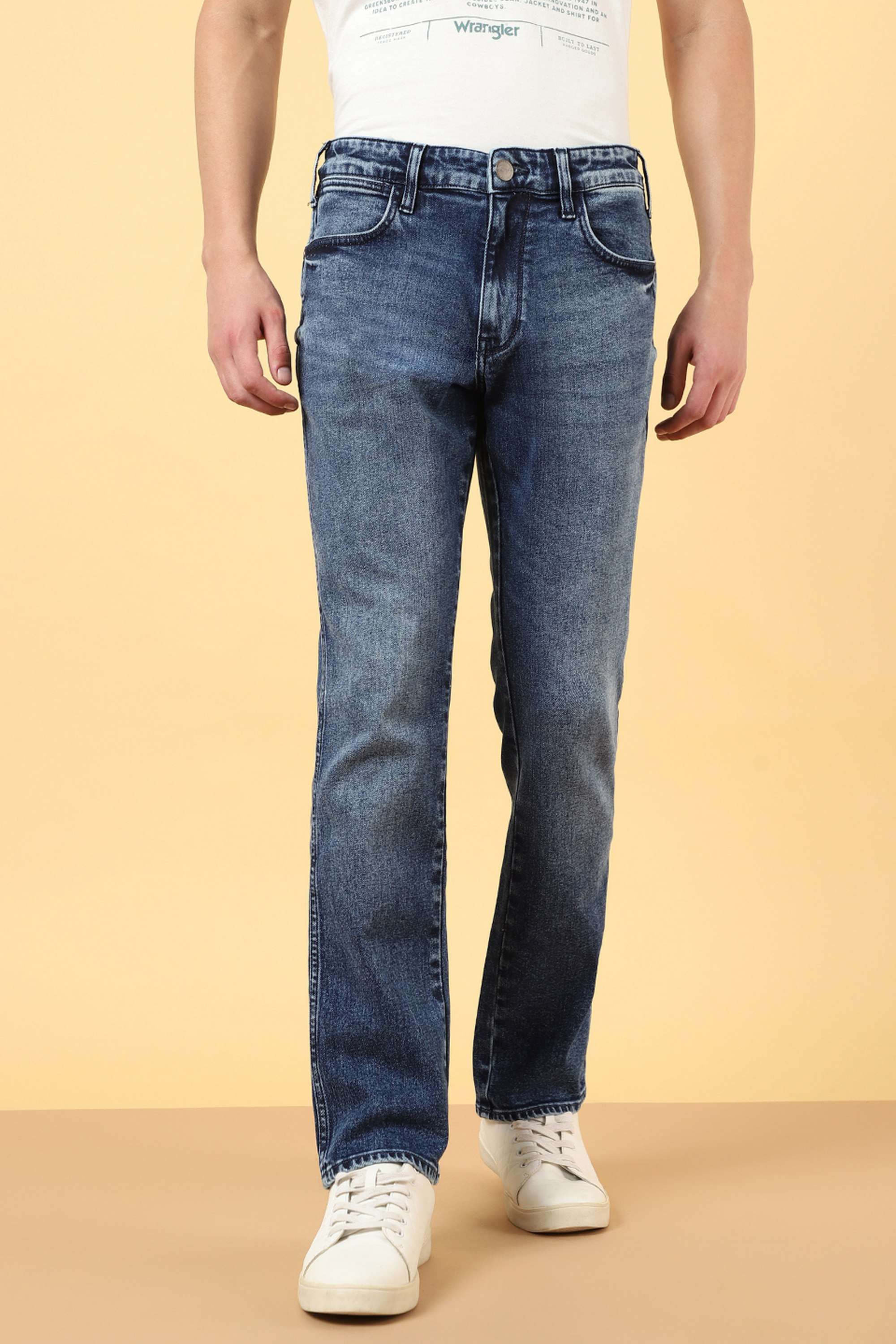 Light-Wash-Casual-Wear-Straight-Fit-Men-s-Jeans