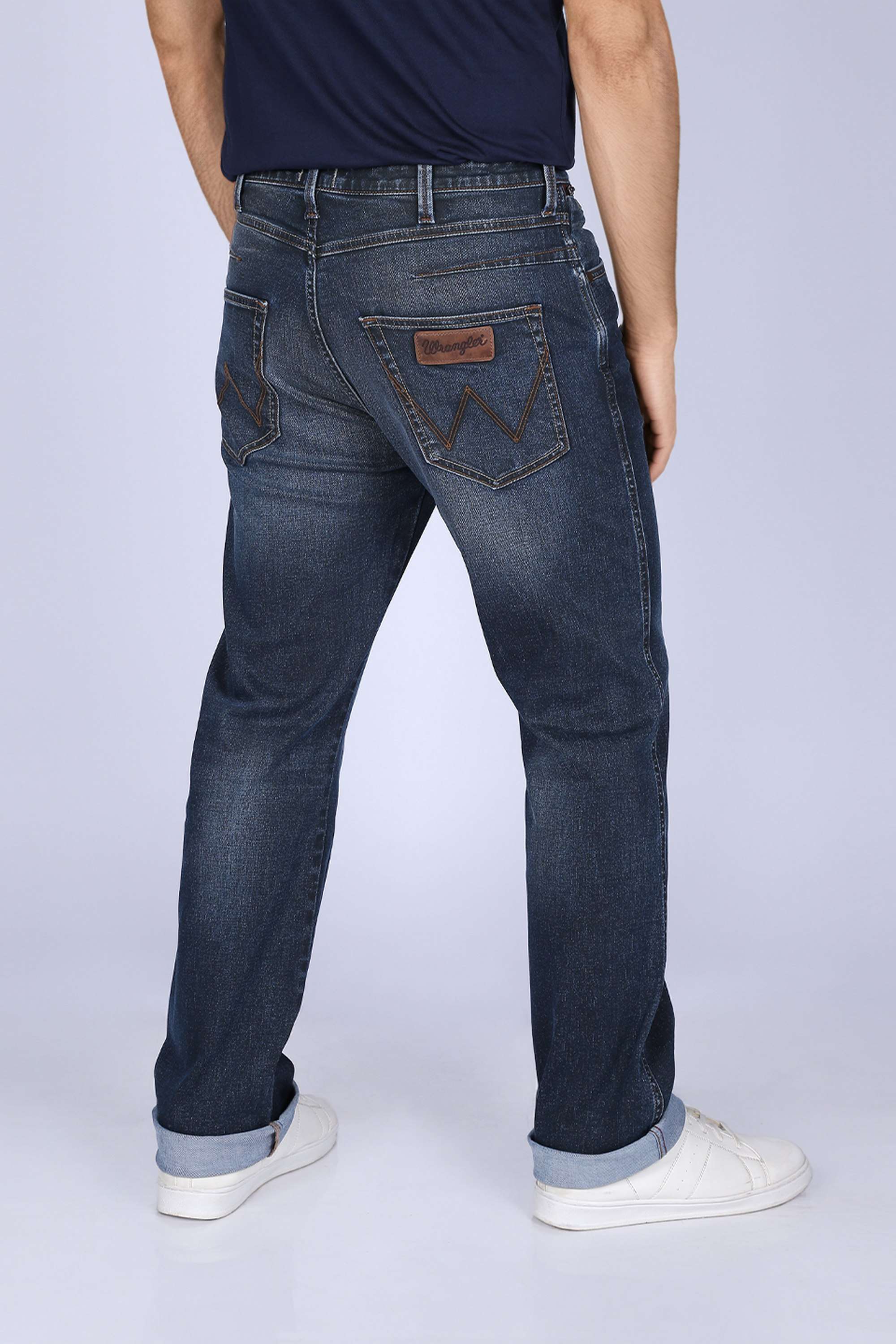 Whiskering-Casual-Wear-Regular-Fit-Men-s-Jeans