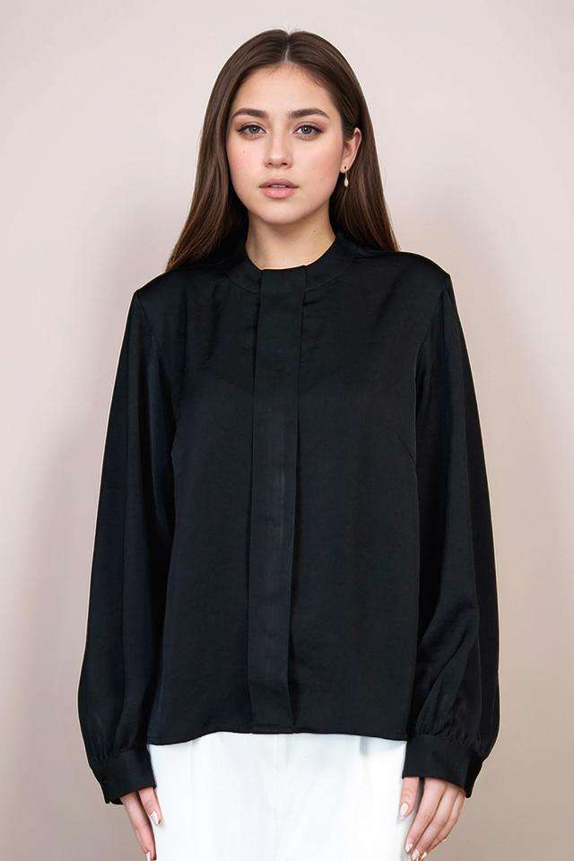 Solid-Polyester-Round-Neck-Womens--Top