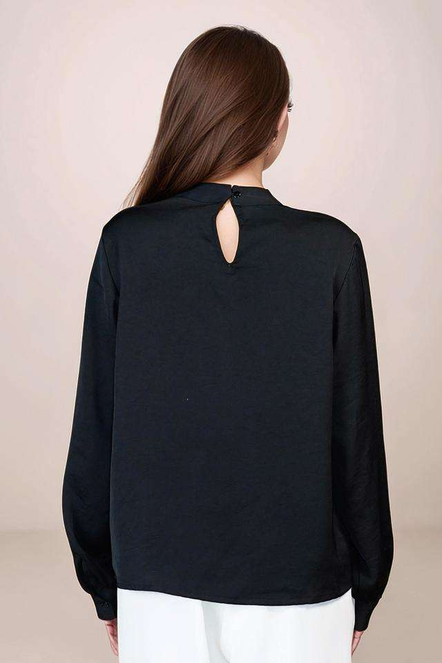 Solid-Polyester-Round-Neck-Womens--Top