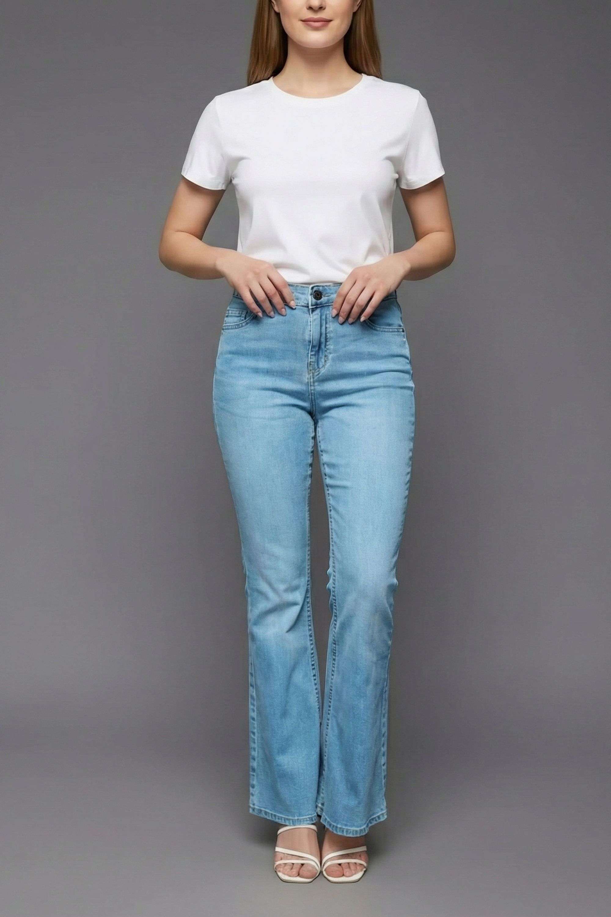 Light-Wash-Blended-Fabric-Relaxed-Fit-Women-s-Jeans