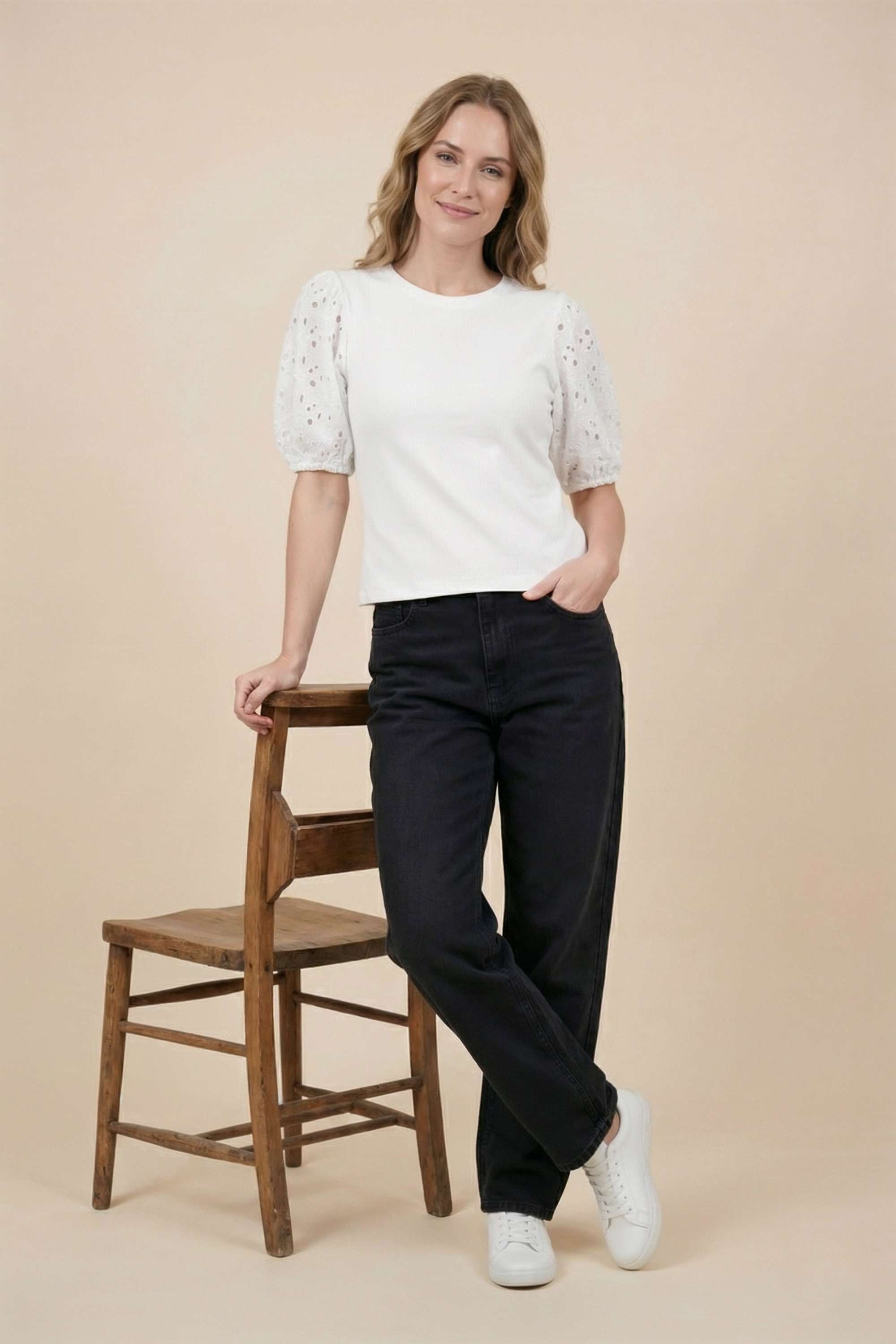 Solid-Blended-Fabric-Round-Neck-Women-T-Shirt