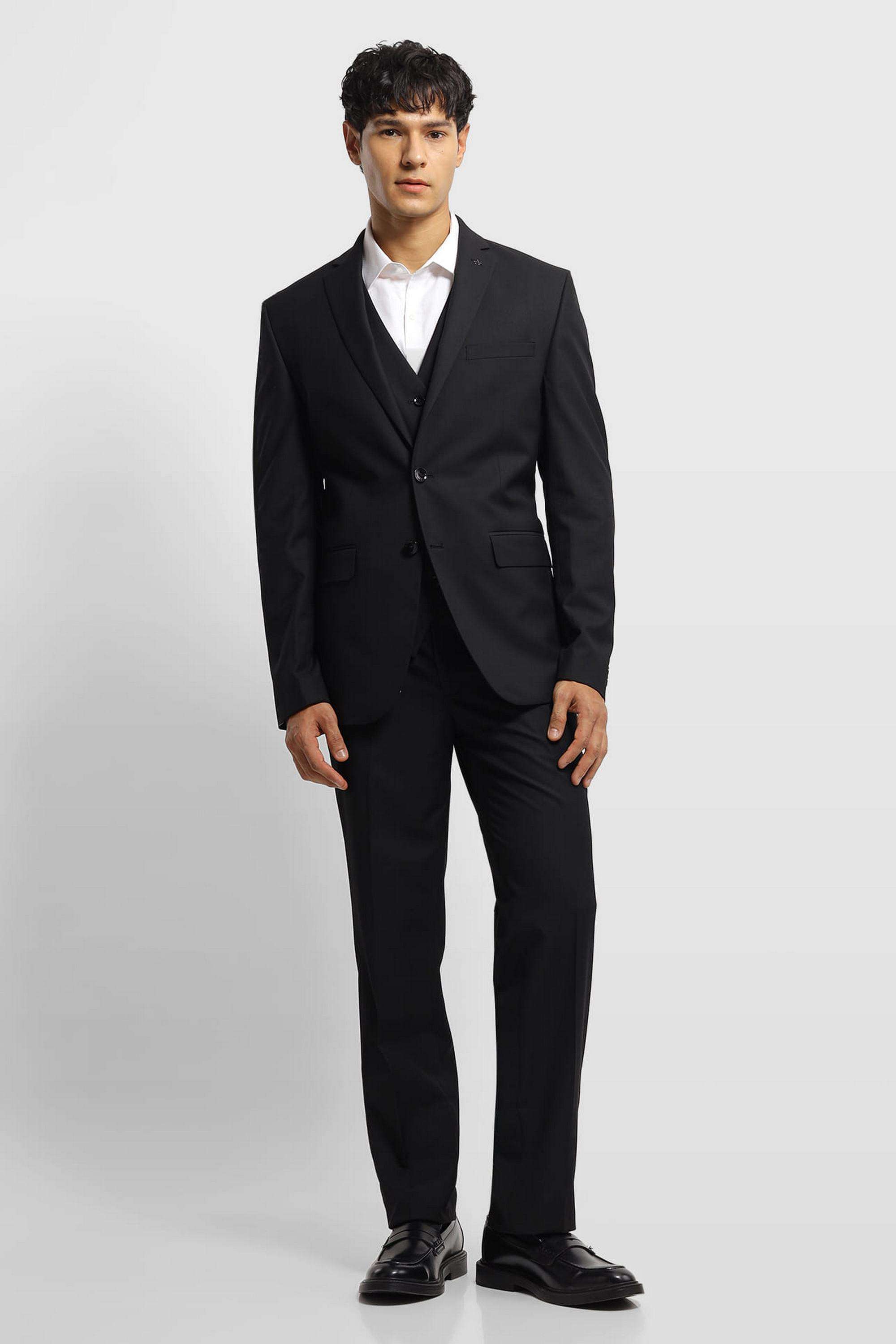 Printed-Polyester-Textured-Three-Piece-Suit
