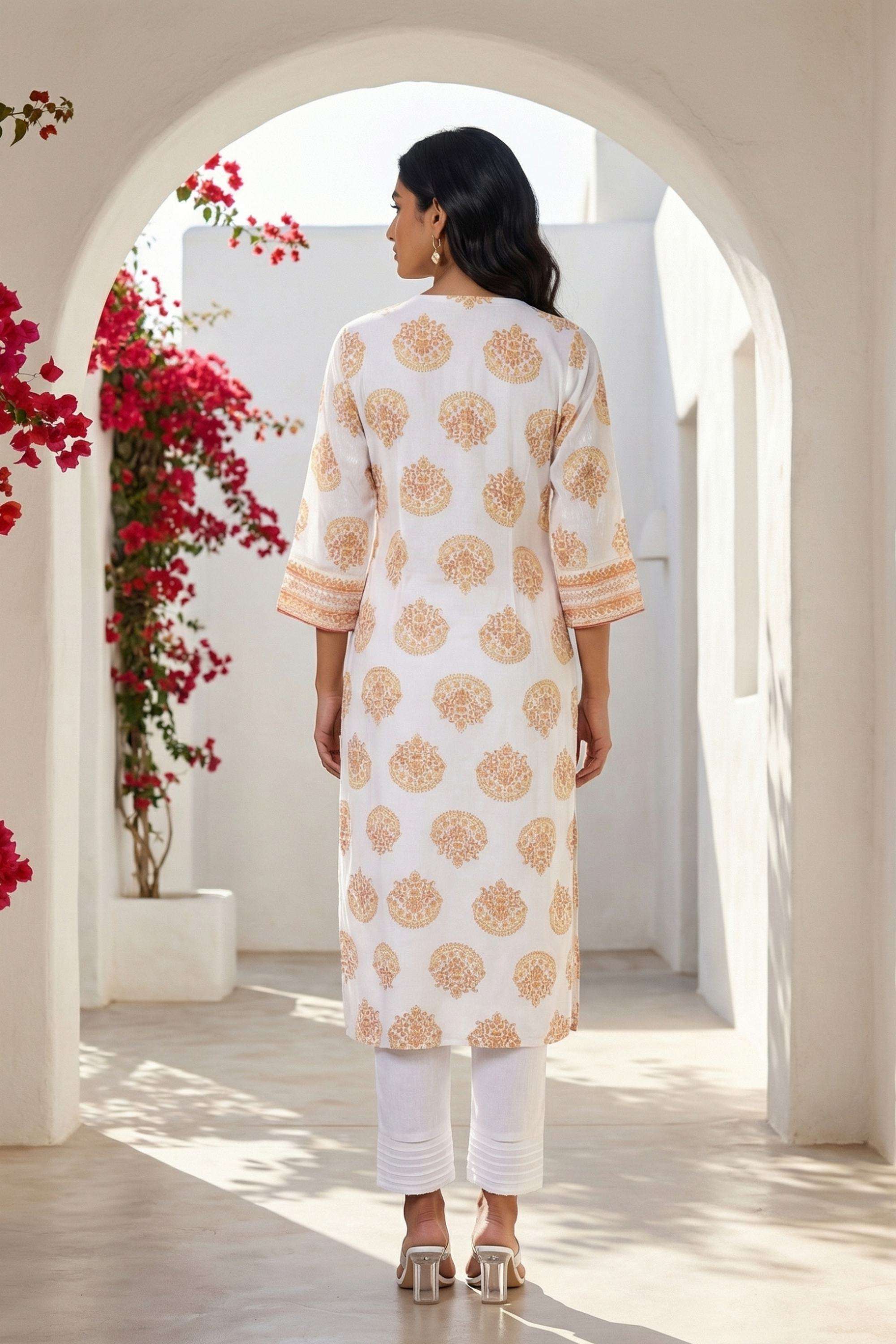Textured-Viscose-V-Neck-Women-Kurta