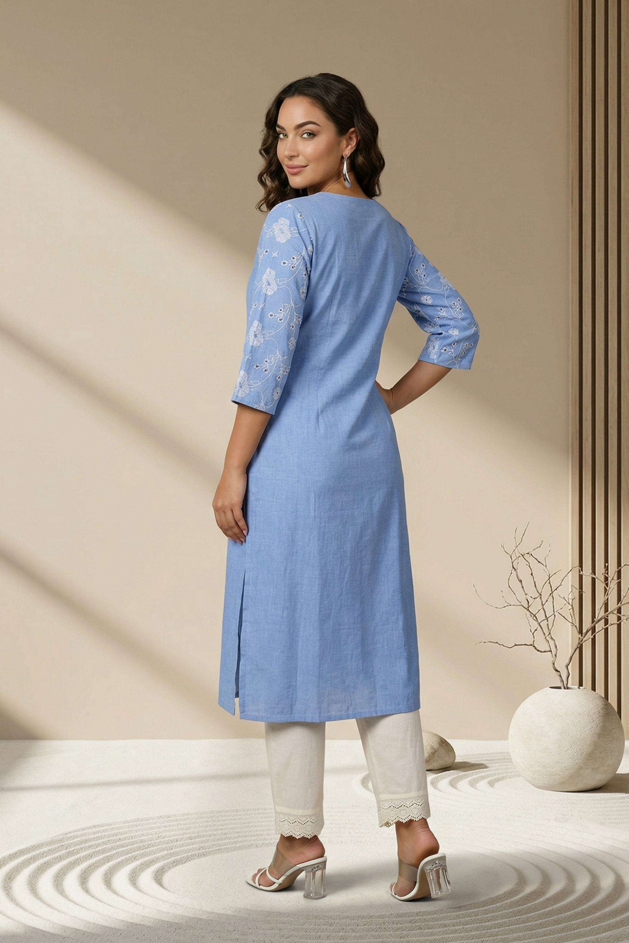 Textured-Blended-Fabric-Round-Neck-Women-Kurta