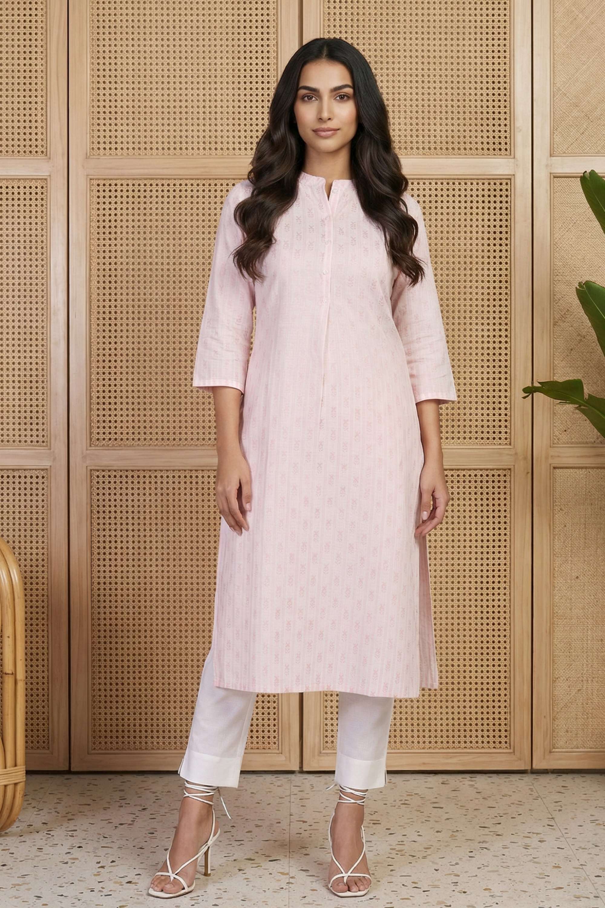 Geometric-Print-Cotton-Blend-Round-Neck-Women-Kurta