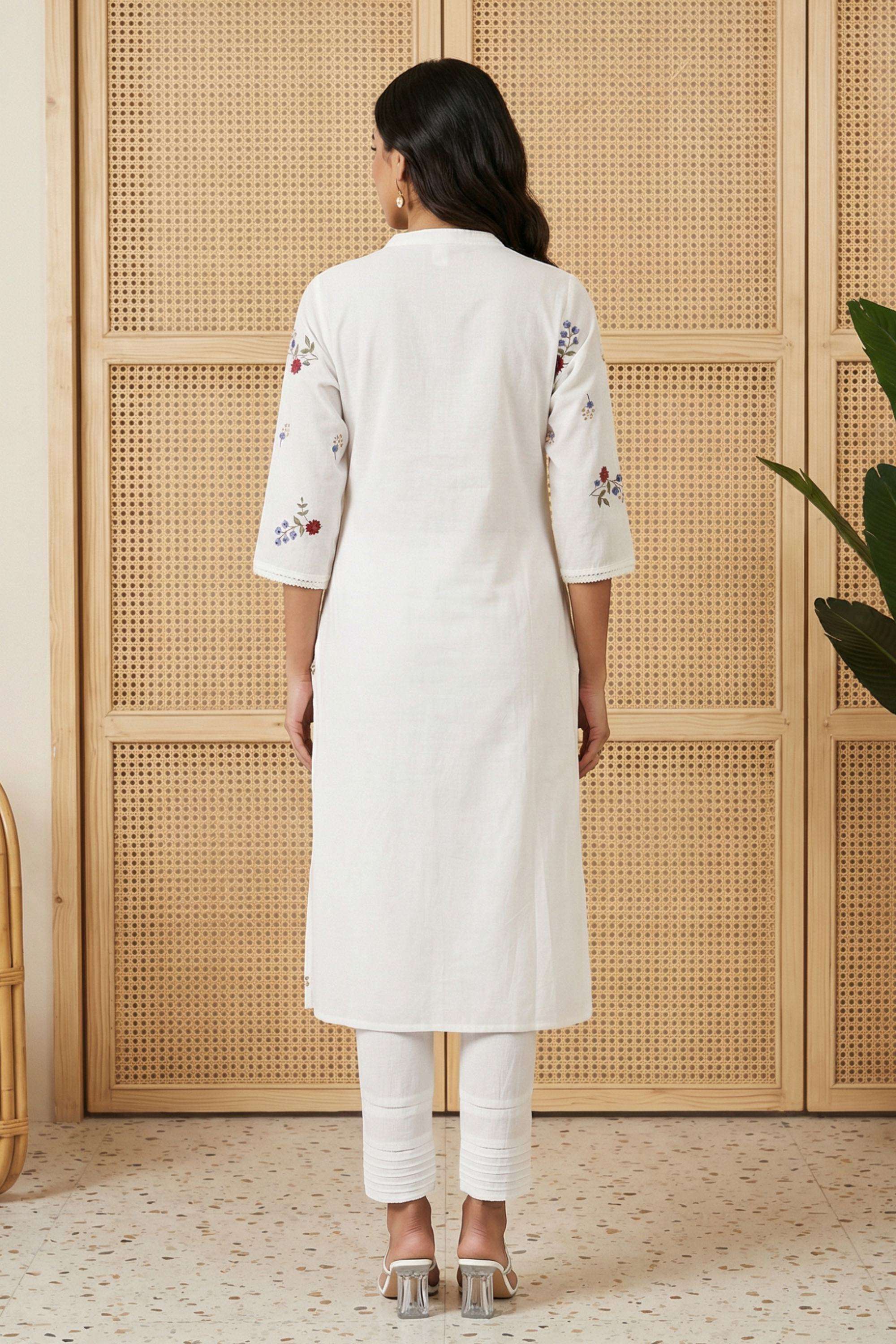 Embroidered-Blended-Fabric-Collared-Women-Kurta