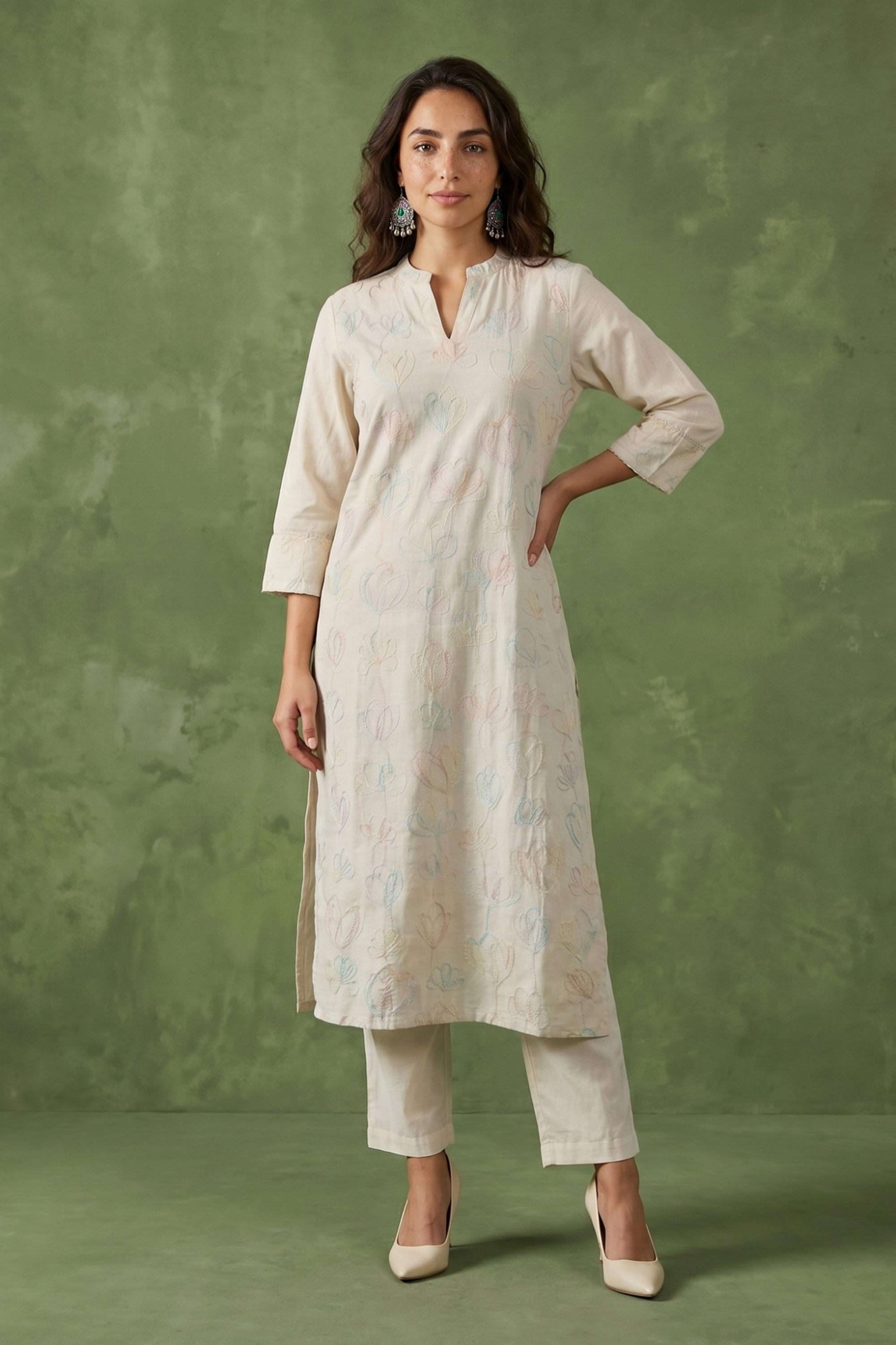 Embroidered-Cotton-Blend-Collared-Women-s-Casual-Wear-Kurta